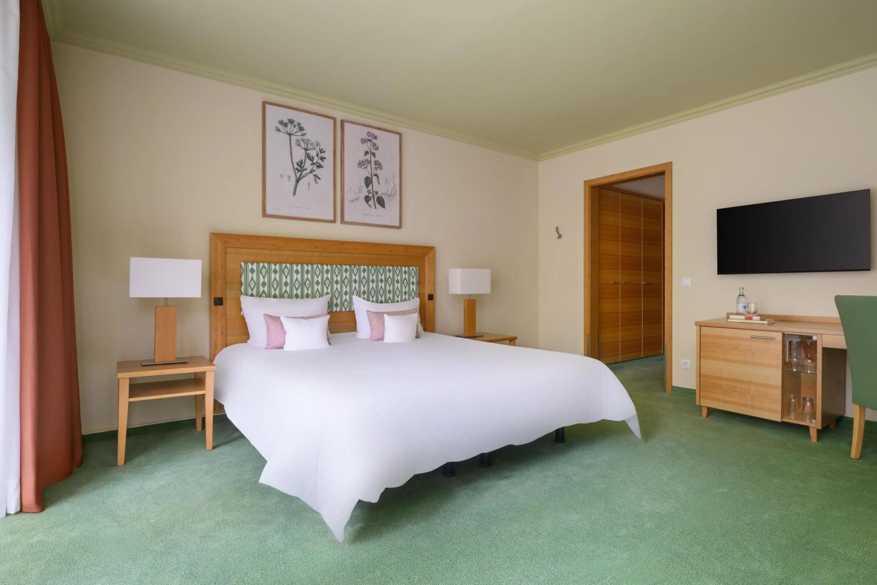 Photo of the whole room, Bed in IFA Graal-Müritz Hotel & Spa