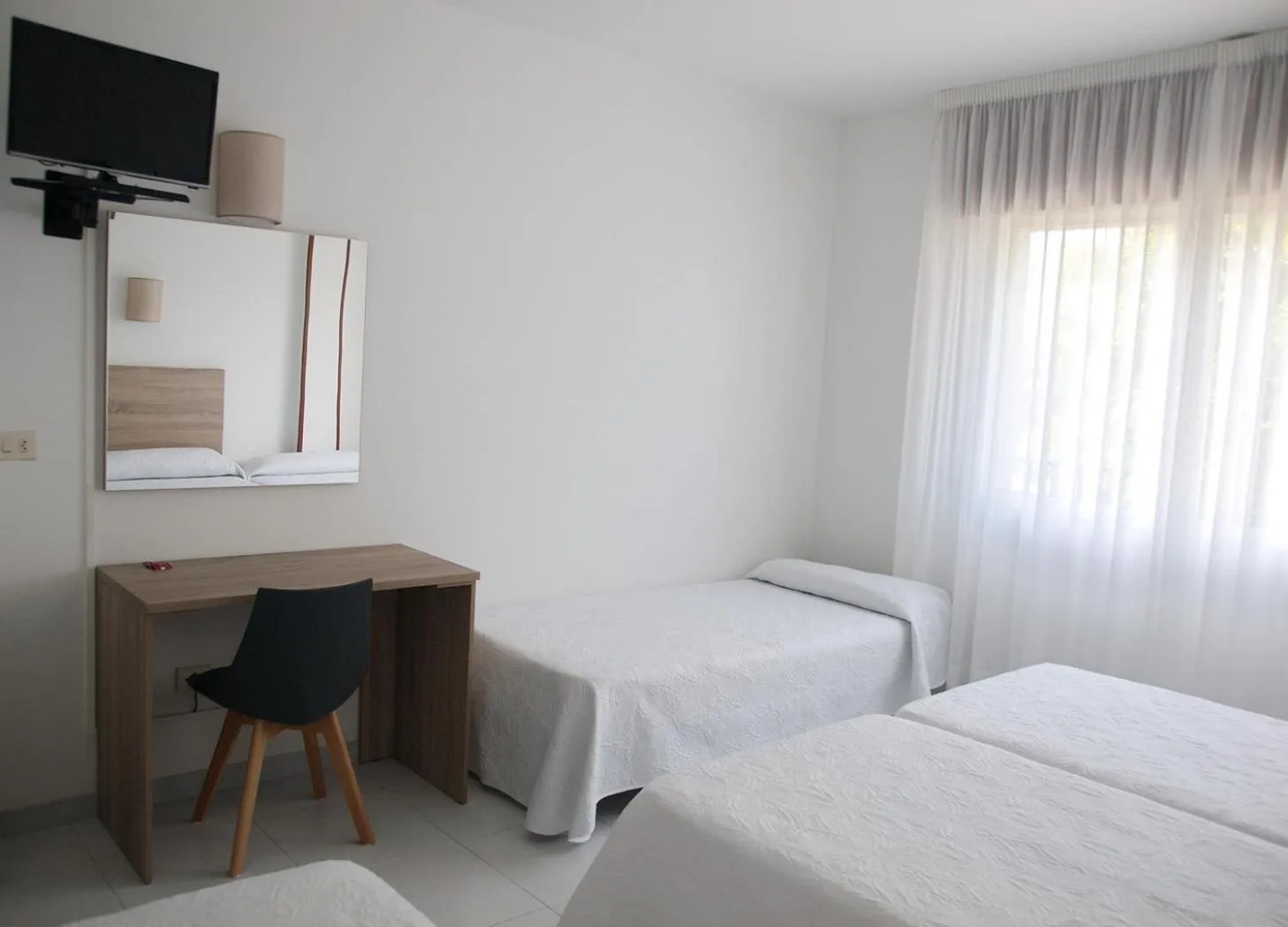 Bed in Hotel Punta Seame