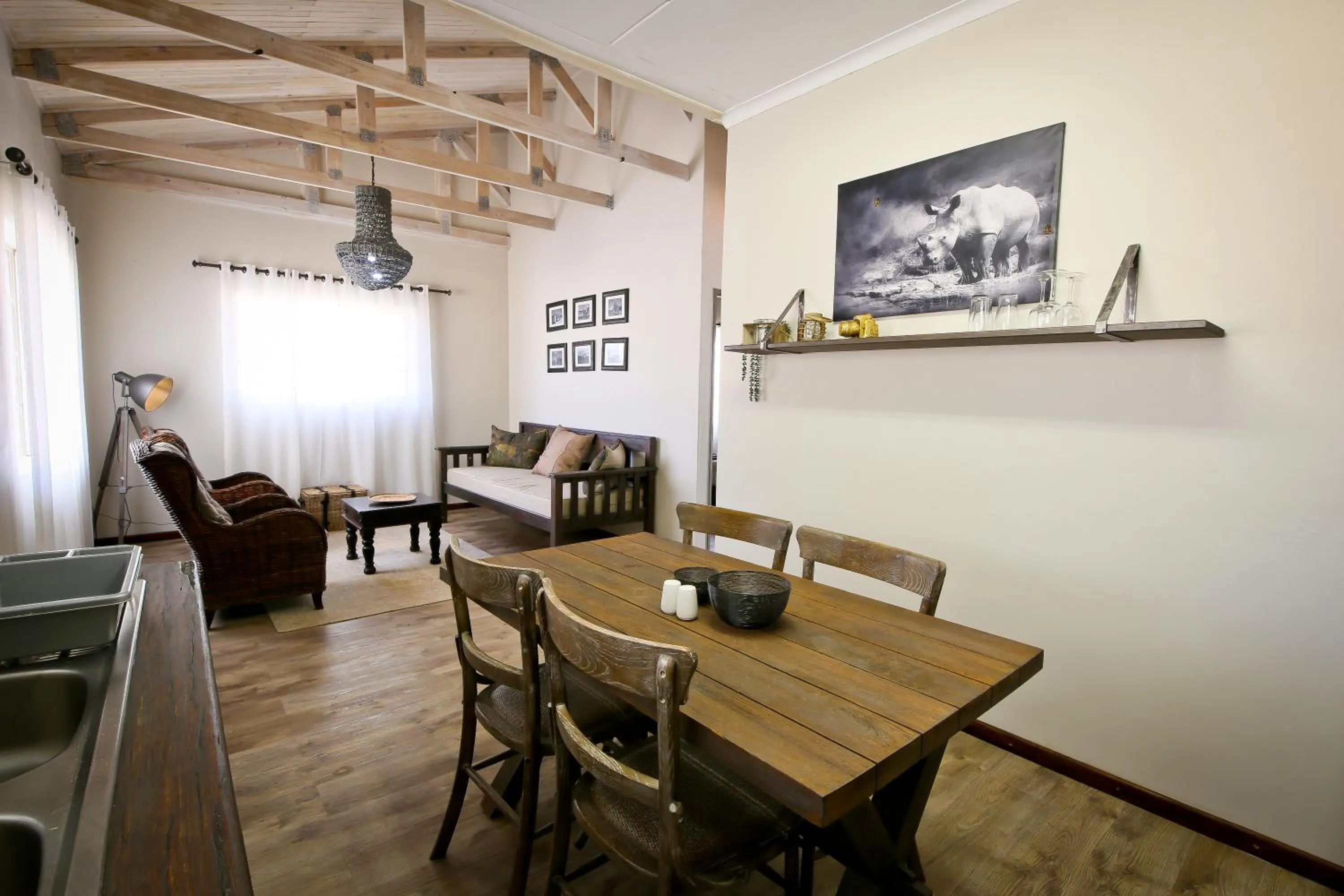 Living room in Otjiwa Safari Lodge