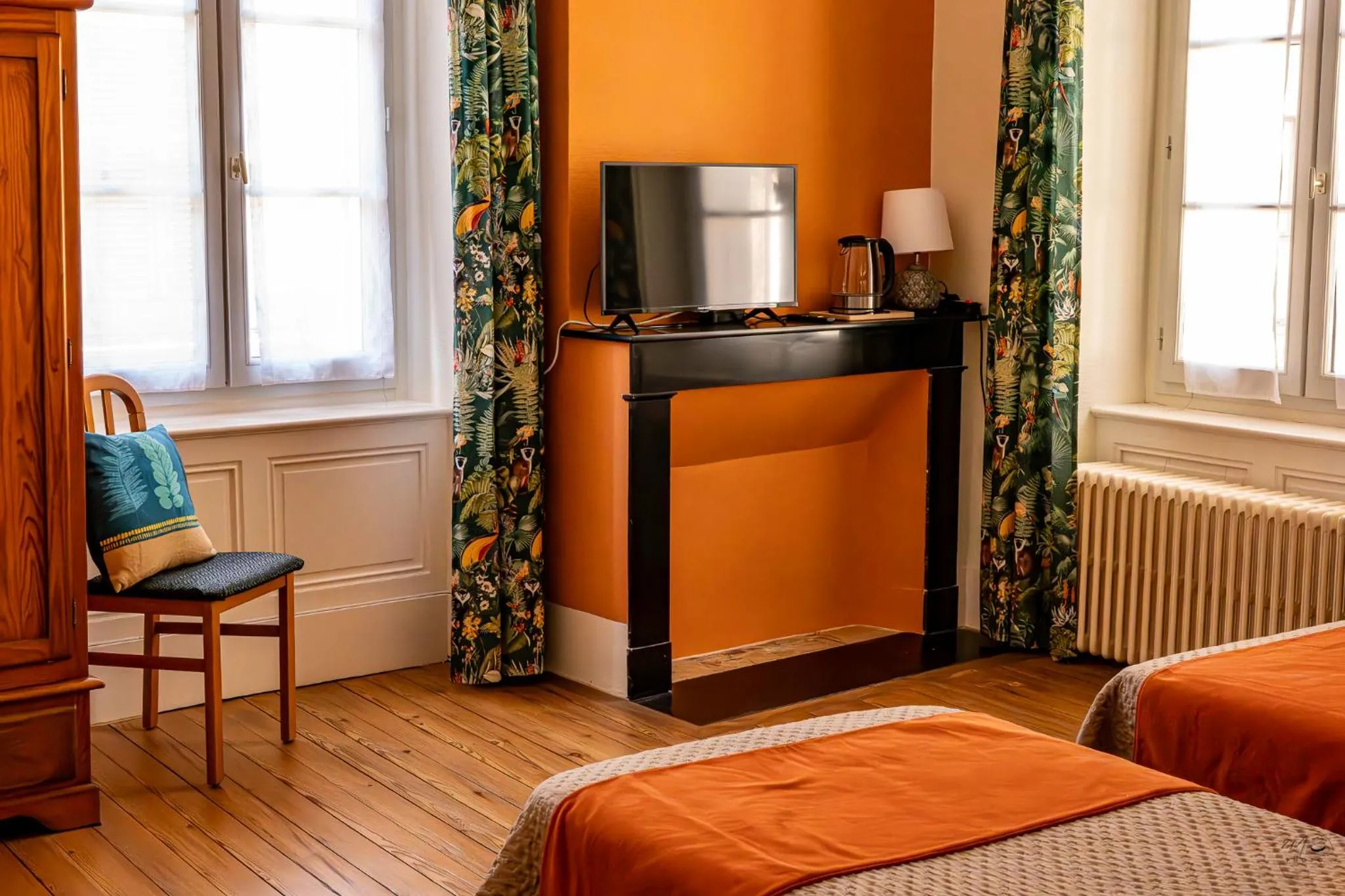 Bed in La Maison DUFFOUR chambres d'hôtes avec Petit Déjeuner