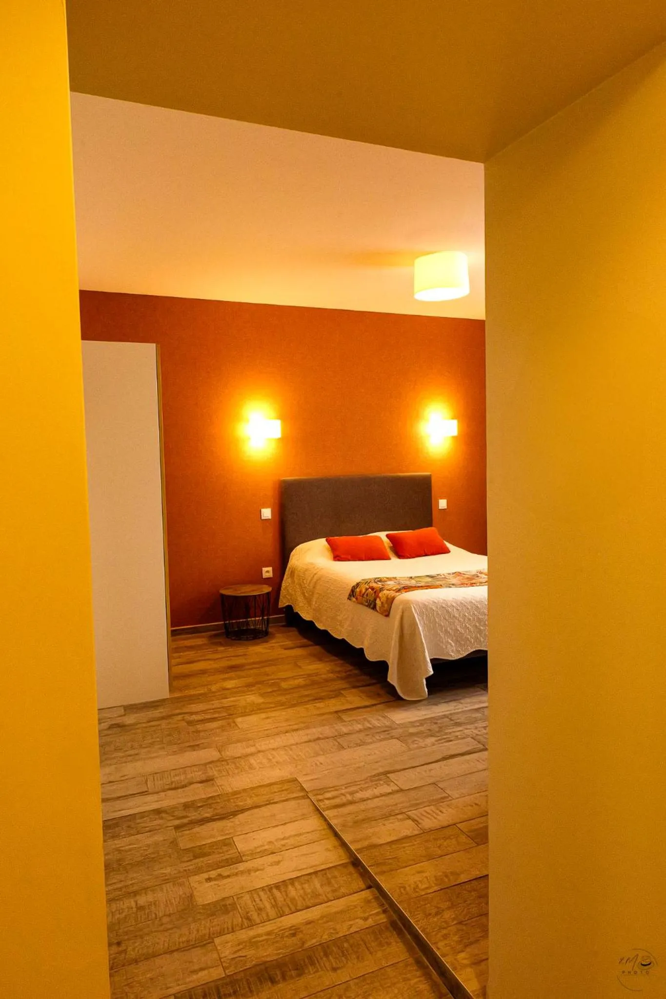 Bed in La Maison DUFFOUR chambres d'hôtes avec Petit Déjeuner