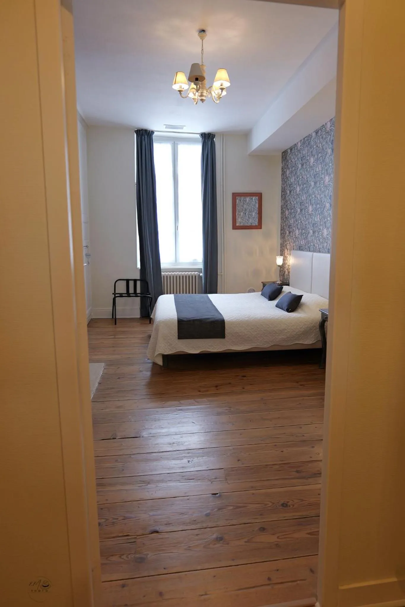 Bed in La Maison DUFFOUR chambres d'hôtes avec Petit Déjeuner