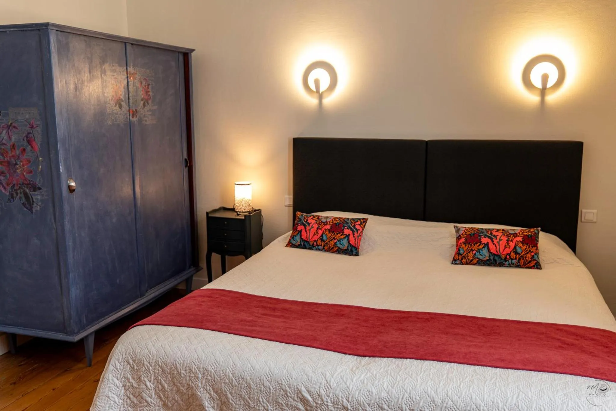 Bed in La Maison DUFFOUR chambres d'hôtes avec Petit Déjeuner