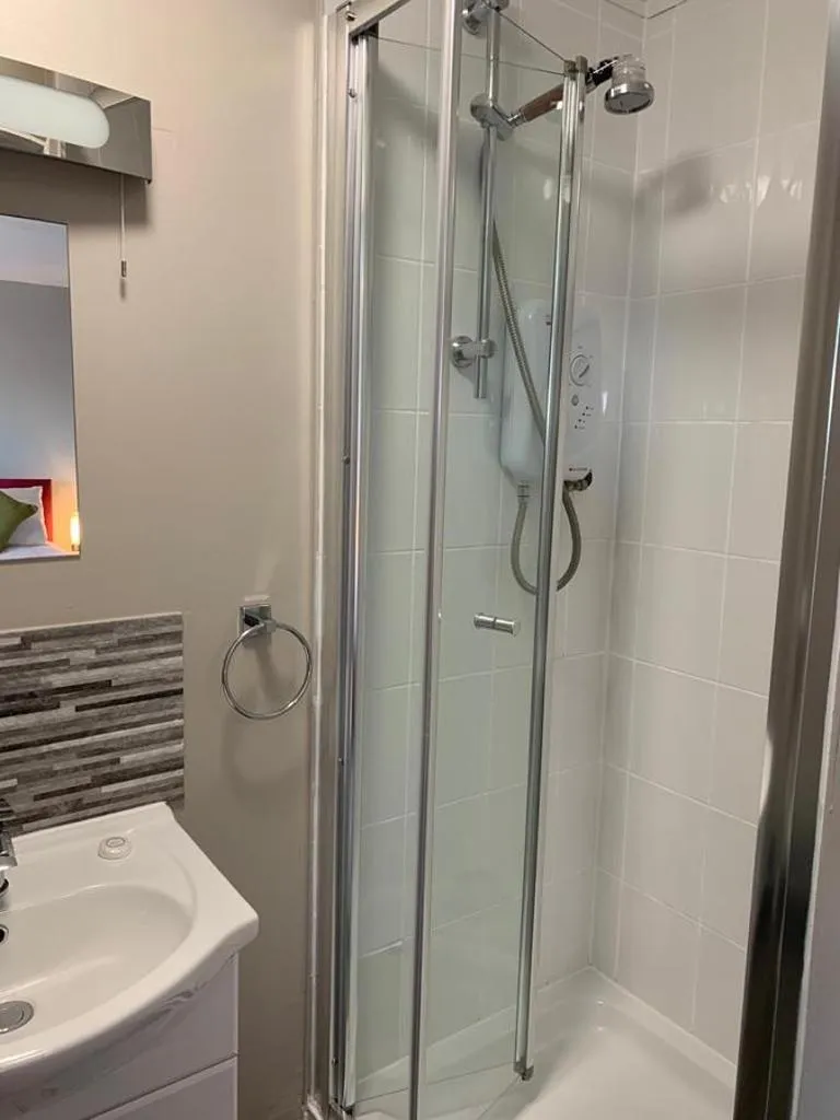 The Greenwich Rooms - Burger & Bird Bar & Restaurant