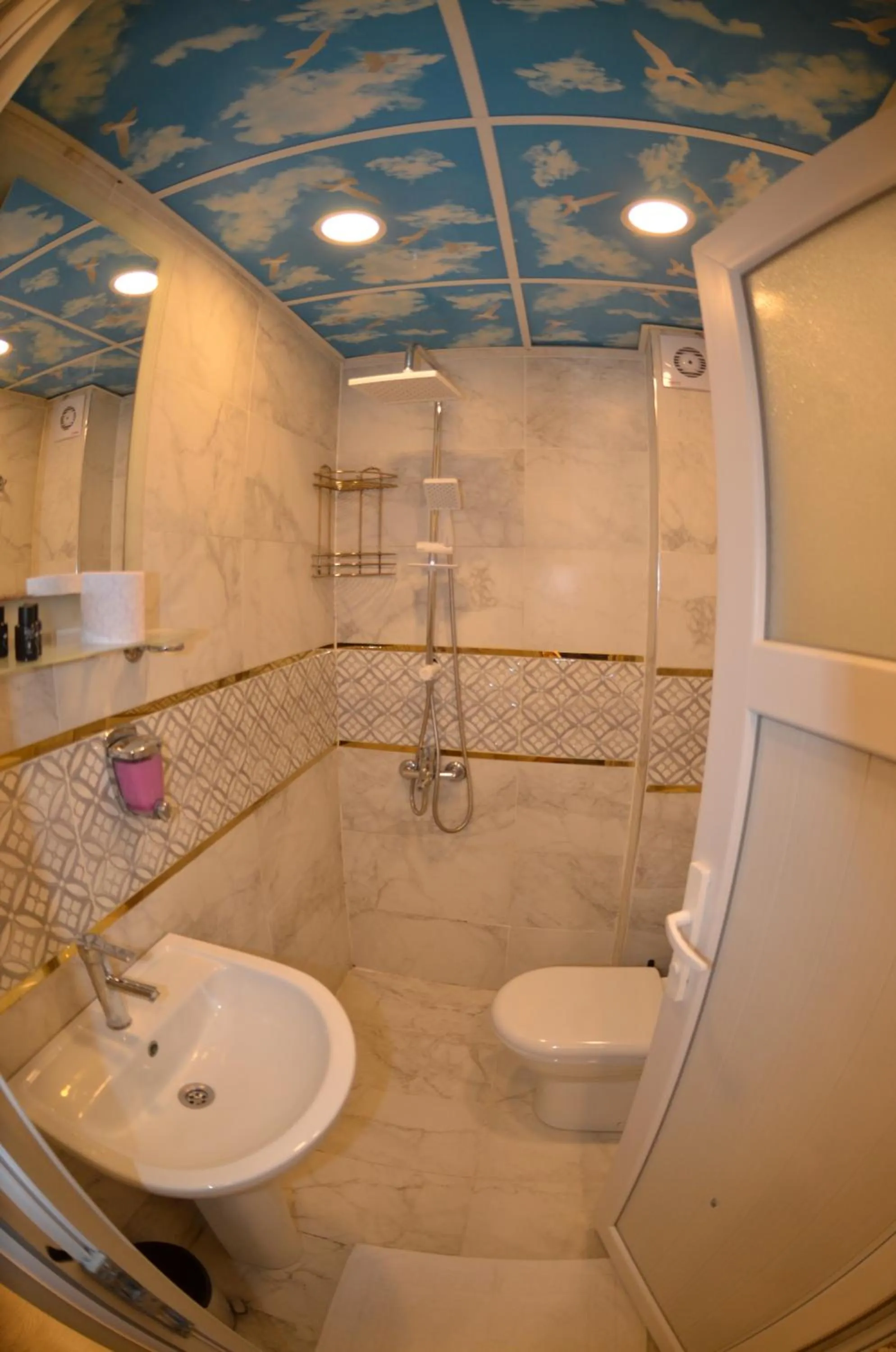 Toilet, Bathroom in SULTANAHMET ıŞIL HOTEL