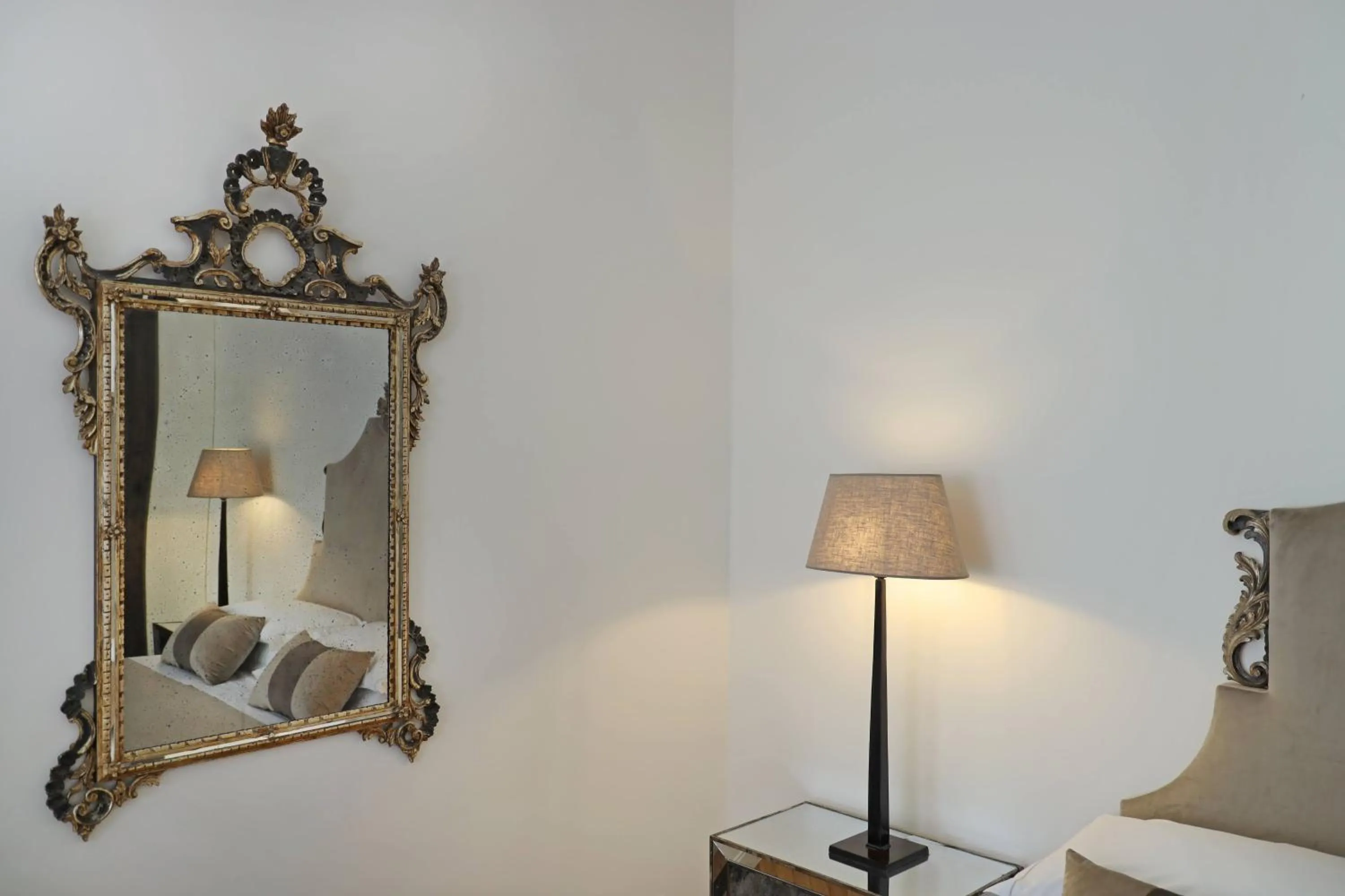 Photo of the whole room, Bed in Maison D'Enrì