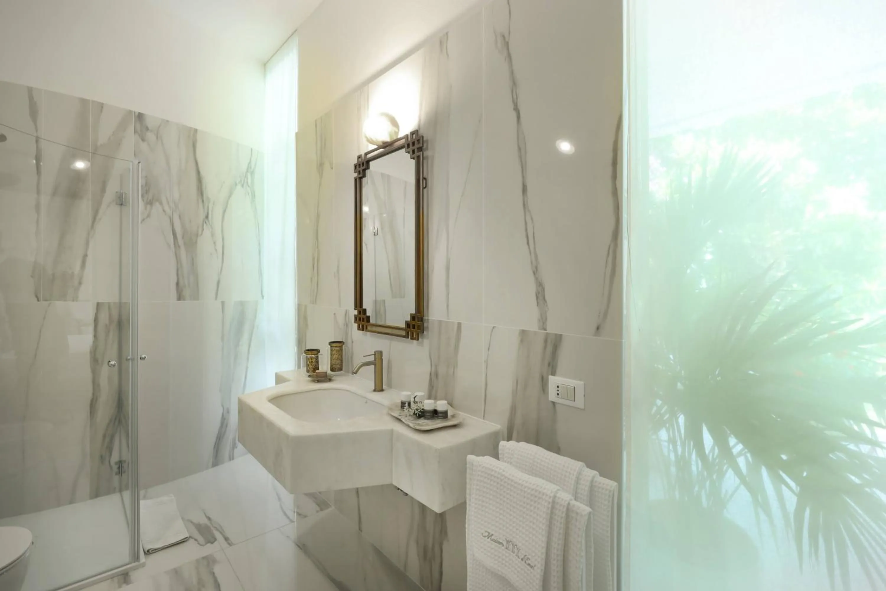 Shower in Maison D'Enrì