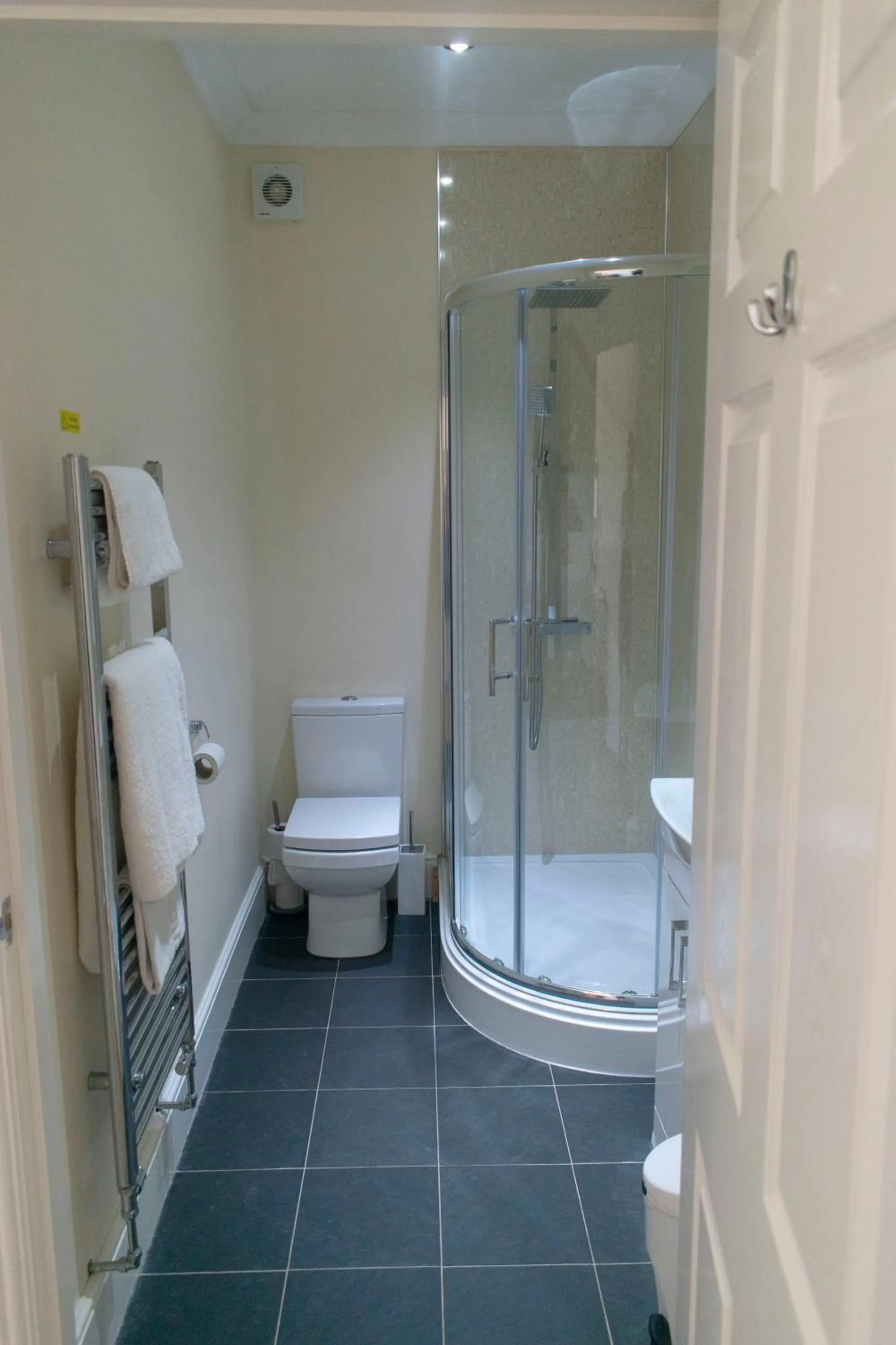 Shower in The Lawns Guest House