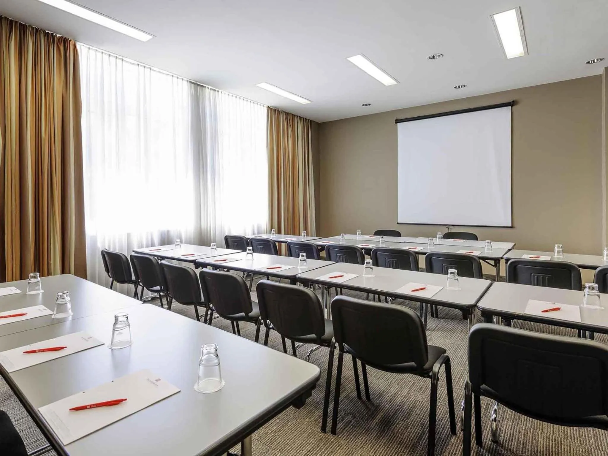 Meeting/conference room in ibis Augsburg Koenigsplatz