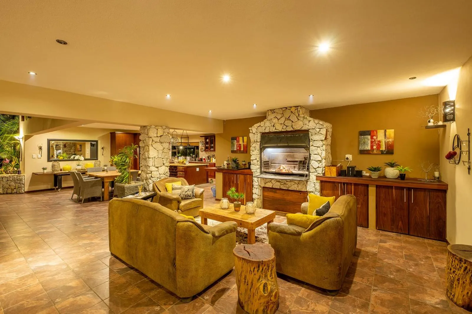 Seating area in Gecko Ridge