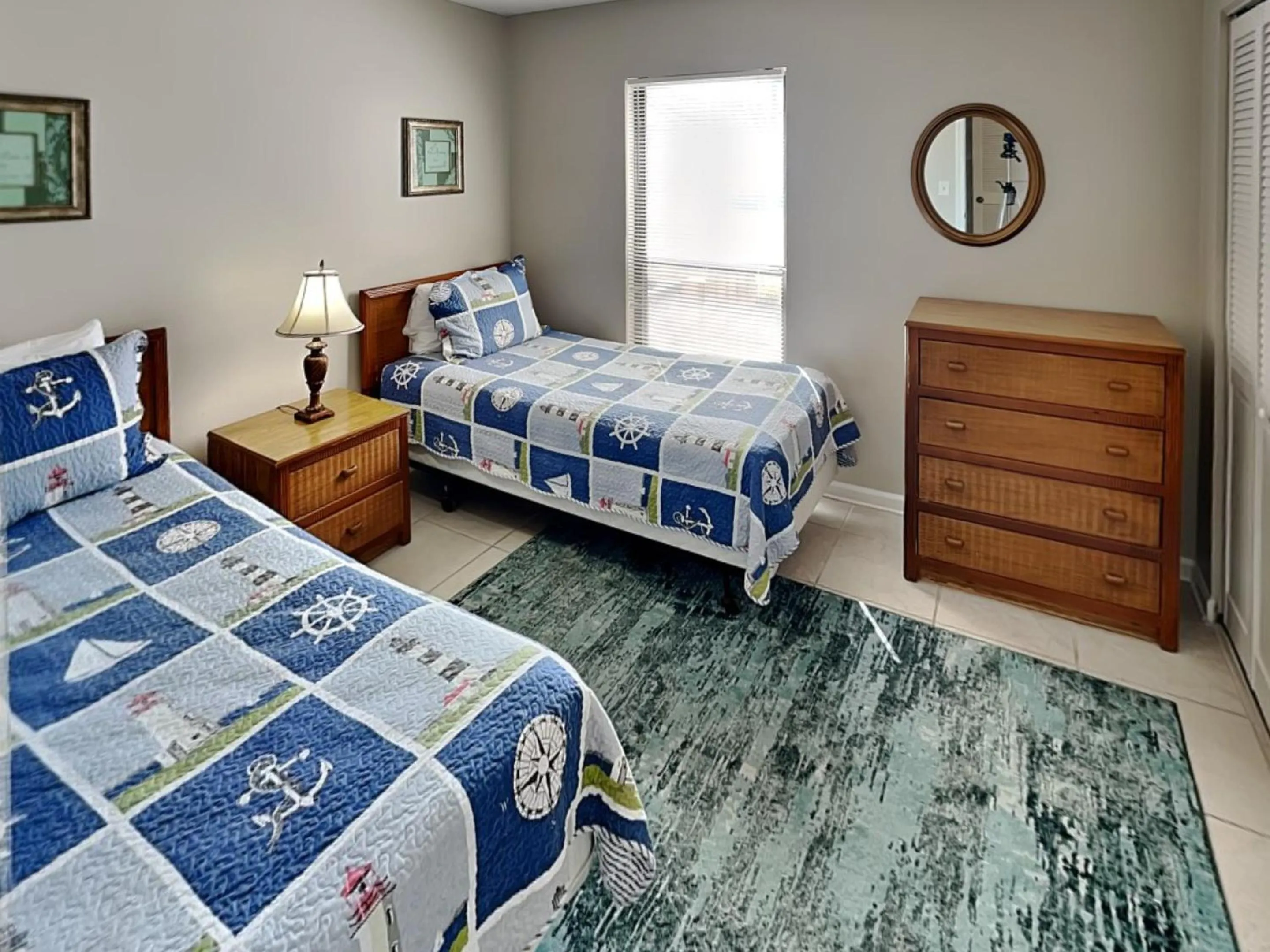 Bed in Sea Place 14158