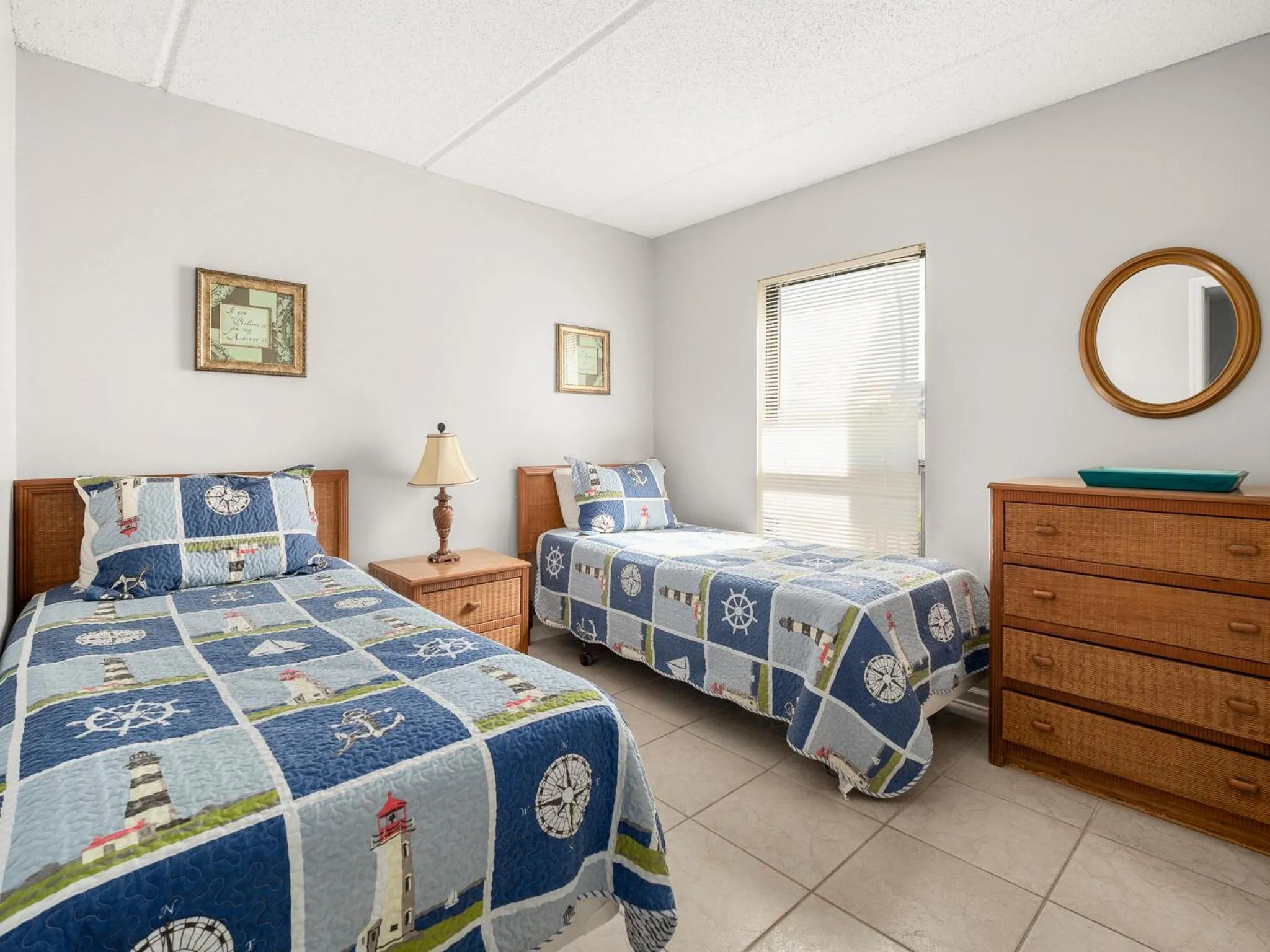 Bedroom, Bed in Sea Place 14158