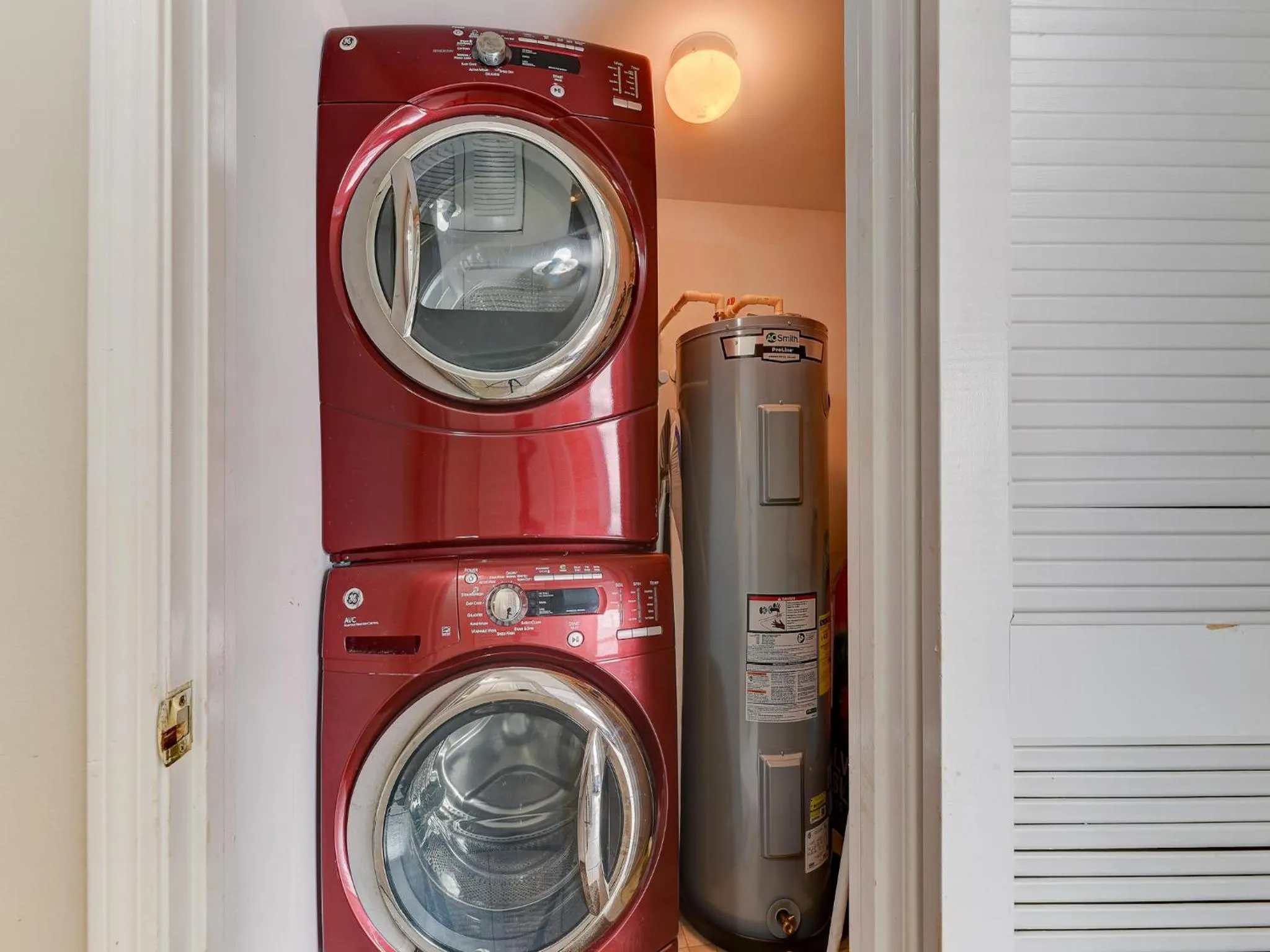 Property building in Sea Place 14158