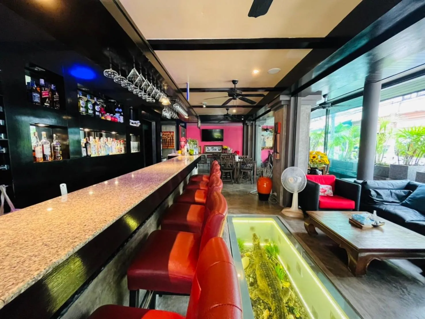 Restaurant/places to eat in Baipho Lifestyle