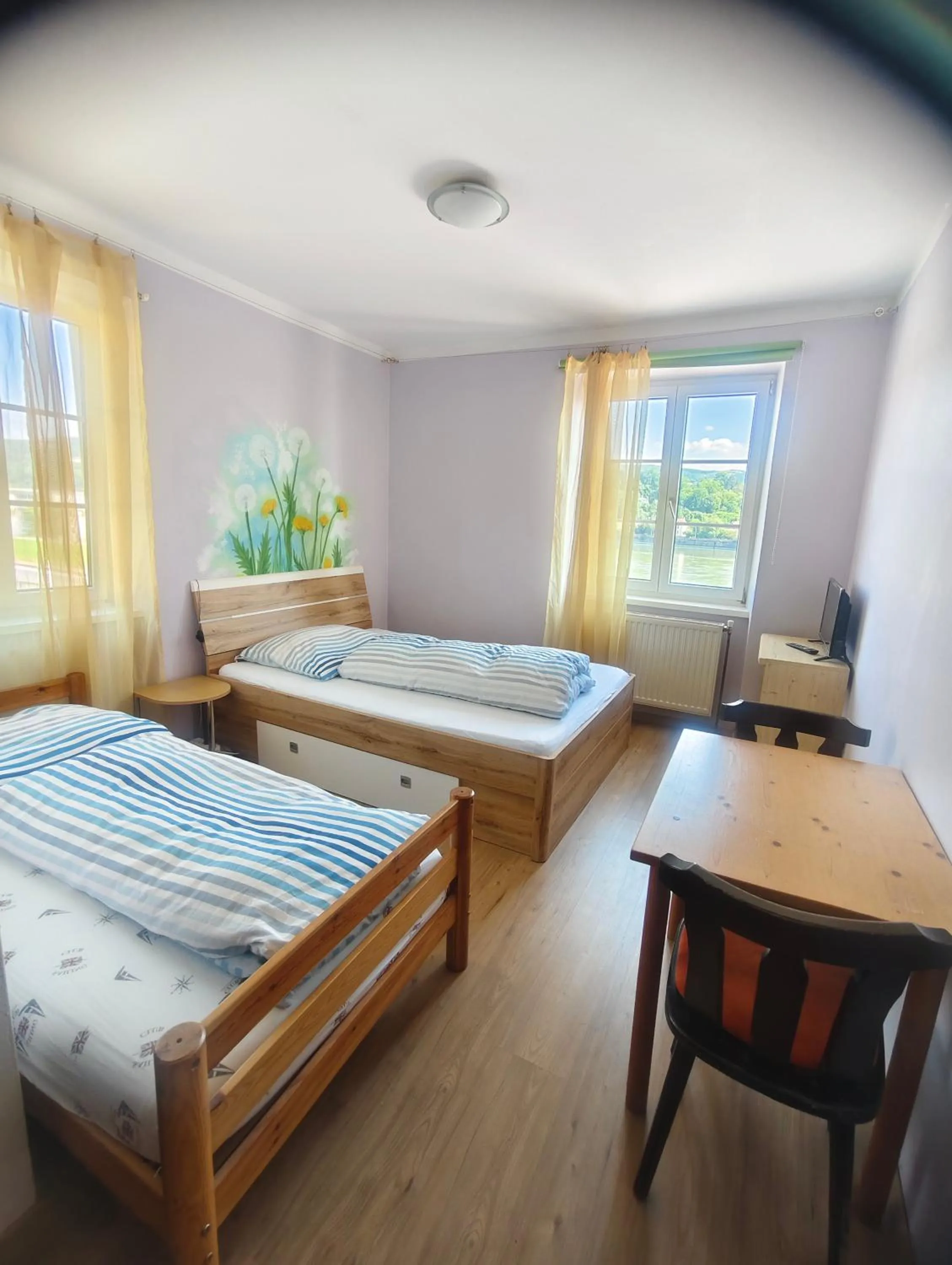 Bed in Asia wok gasthof