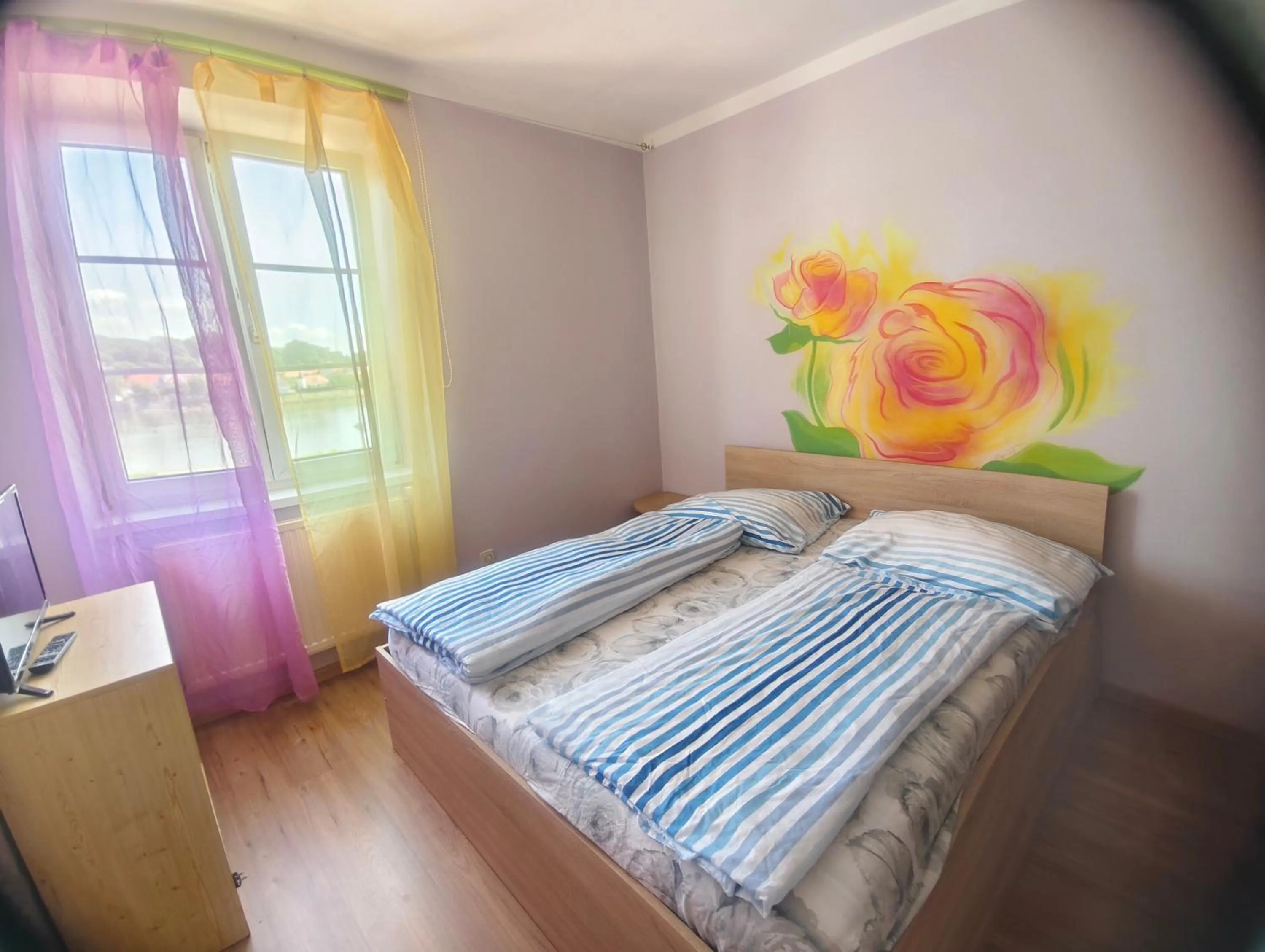 Bed in Asia wok gasthof