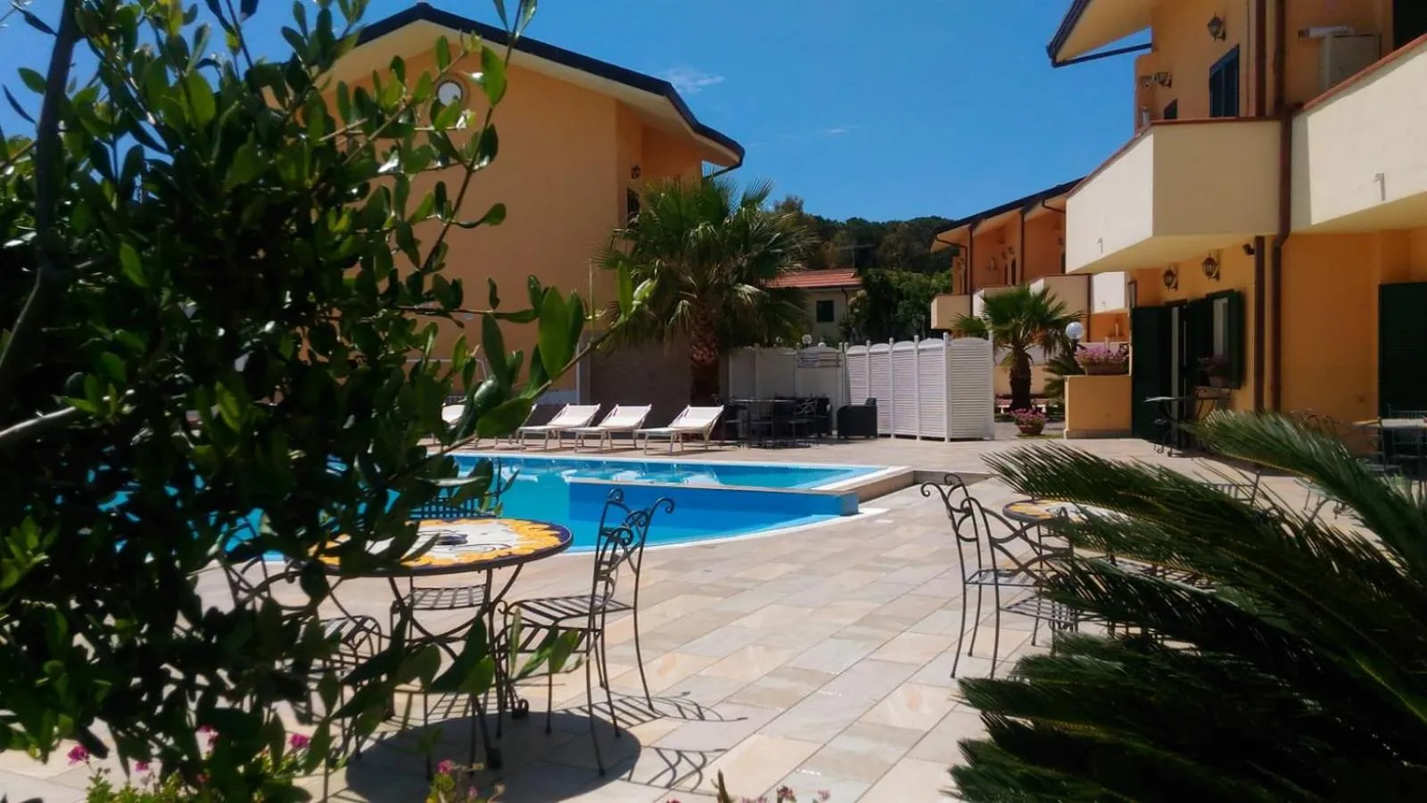 Property building in Conca Degli Dei