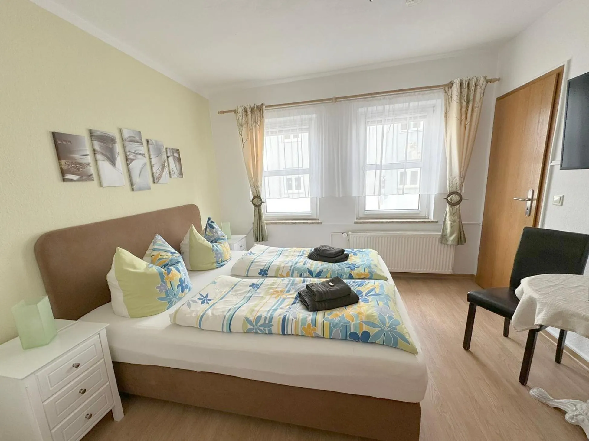 Bedroom, Bed in Hotel Nordlicht