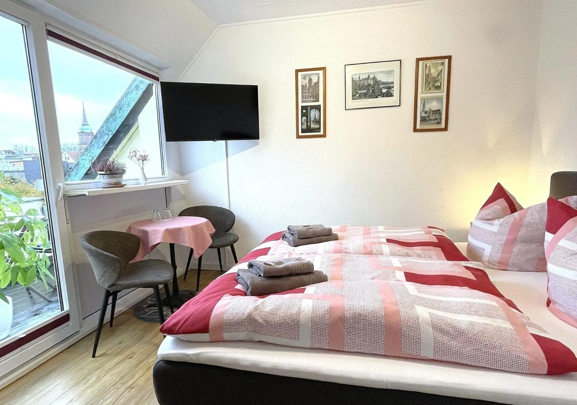 Photo of the whole room, Bed in Hotel Nordlicht