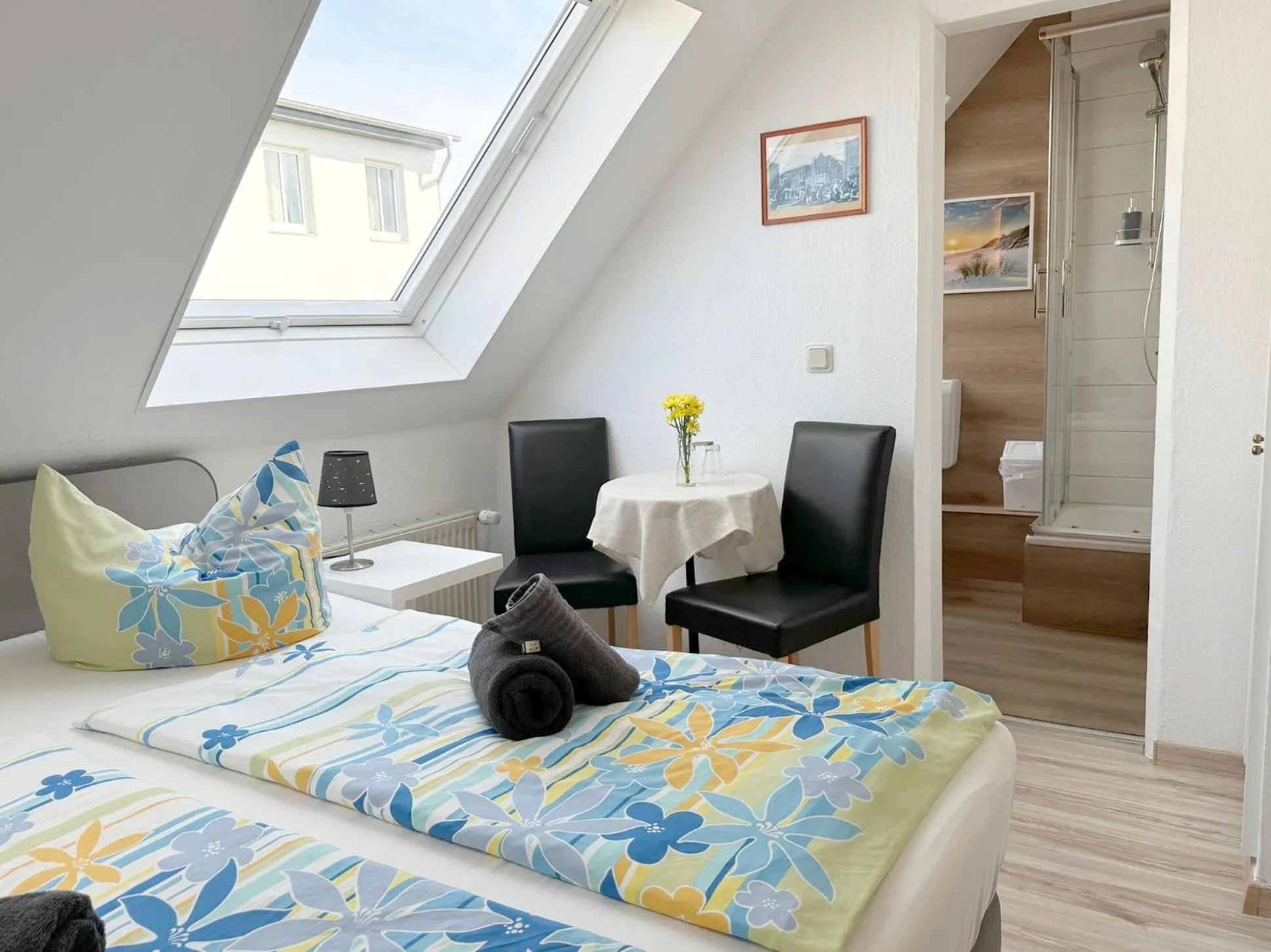 Photo of the whole room, Bed in Hotel Nordlicht