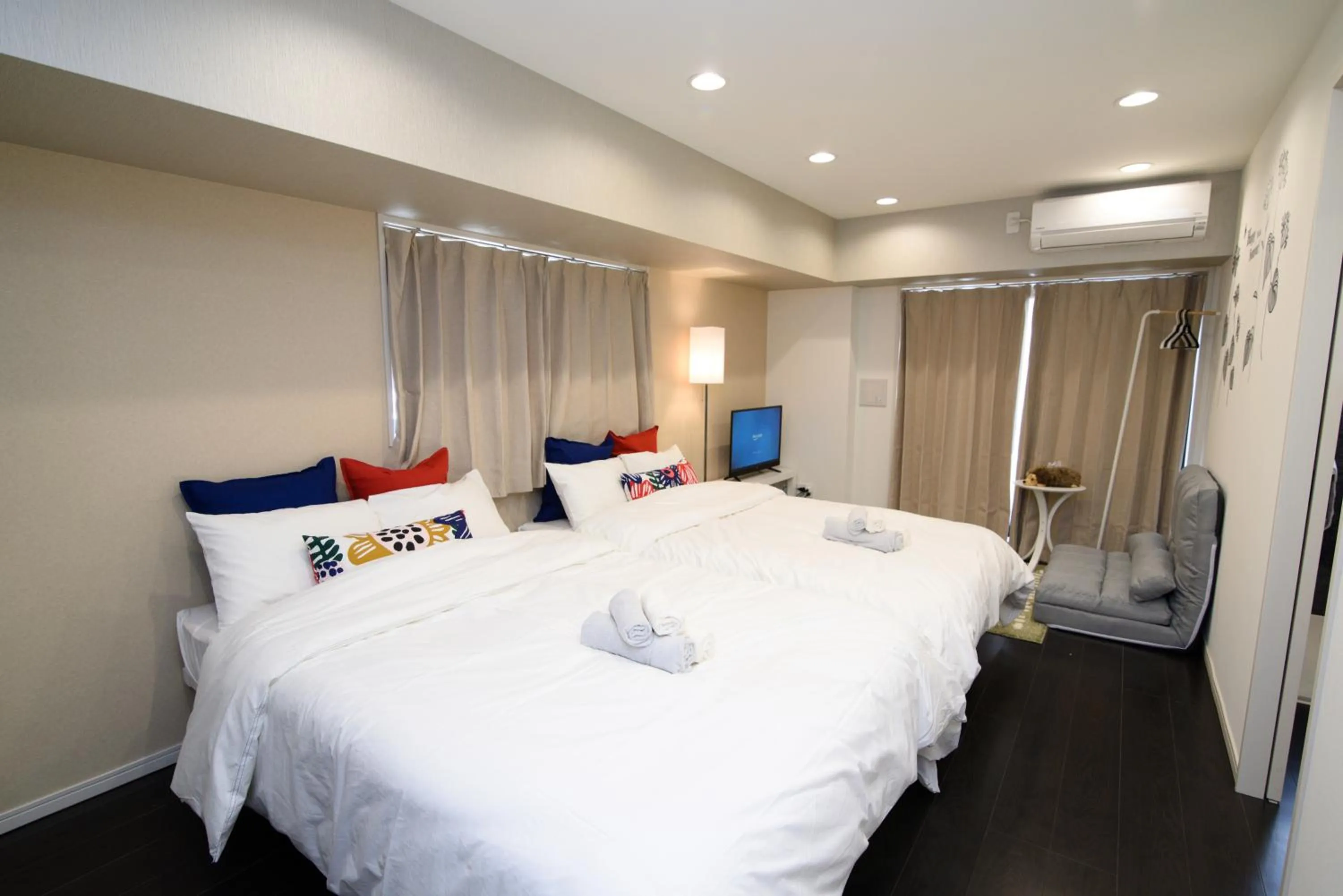 Bed in Hotel Central Yokohama