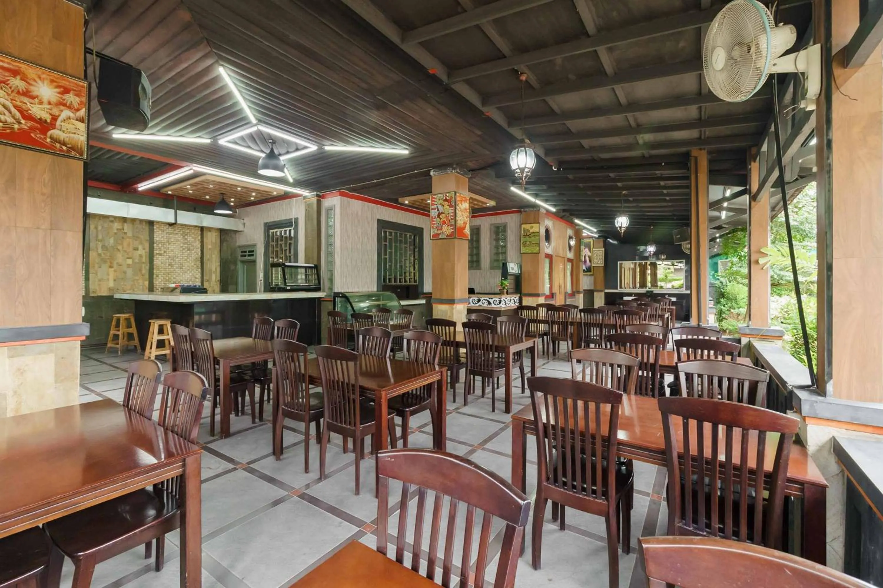 RedDoorz Plus @ Setiabudi Medan 4