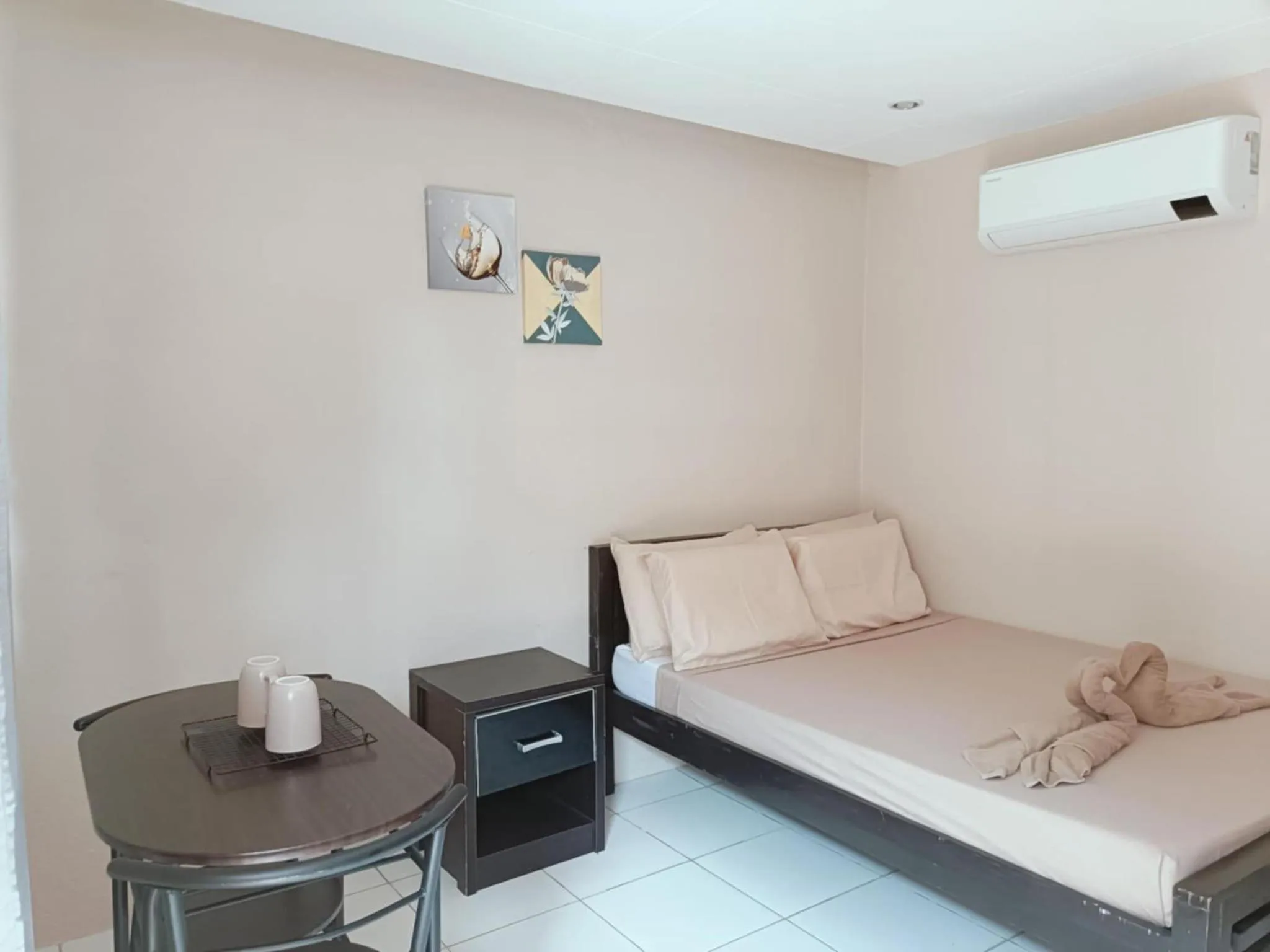 Bed in Claytown Pension House