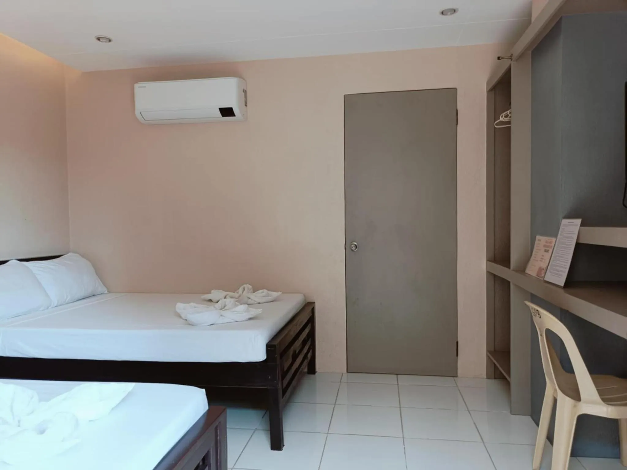 Bed in Claytown Pension House