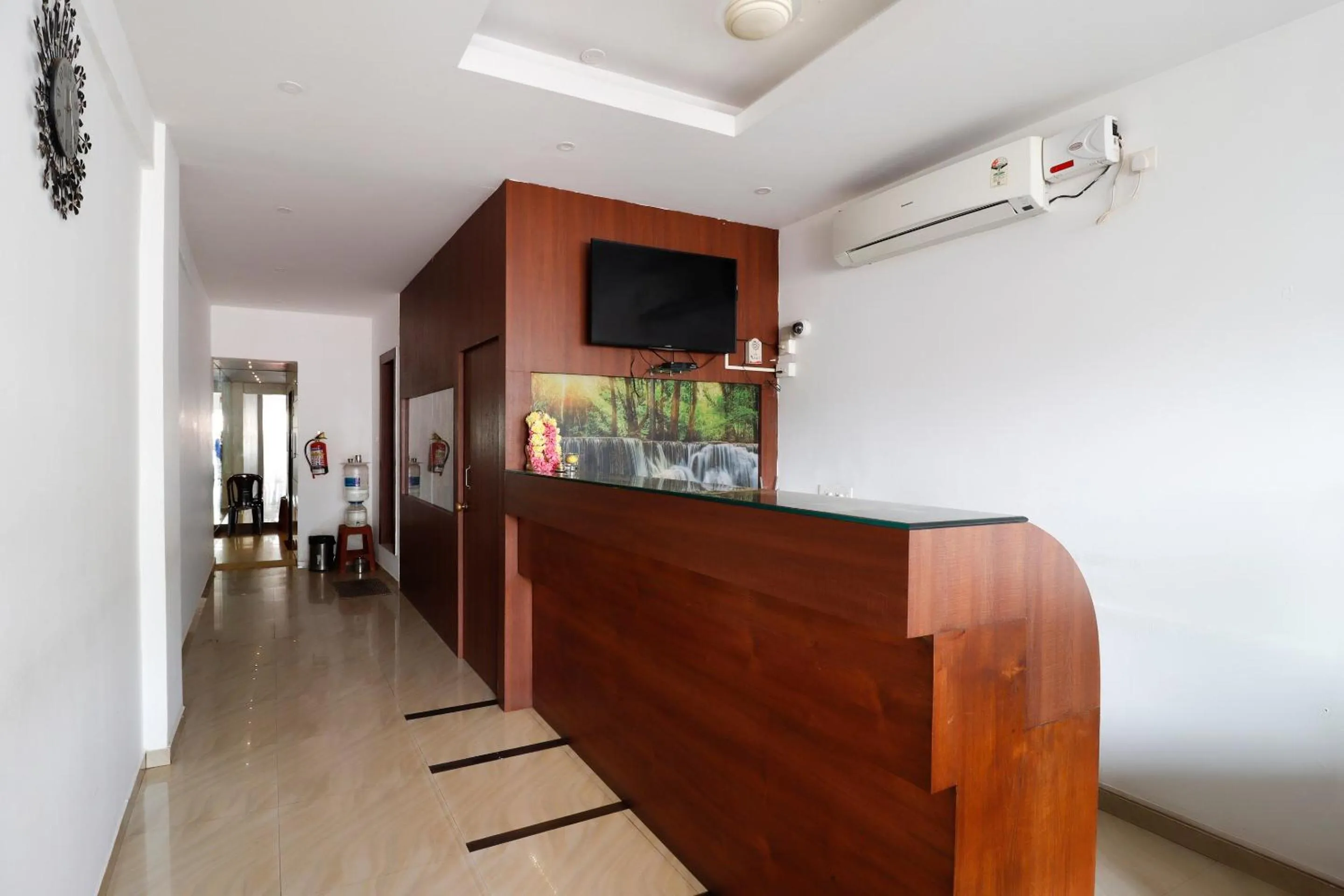 Lobby or reception in Capital O Sai Arya Residency