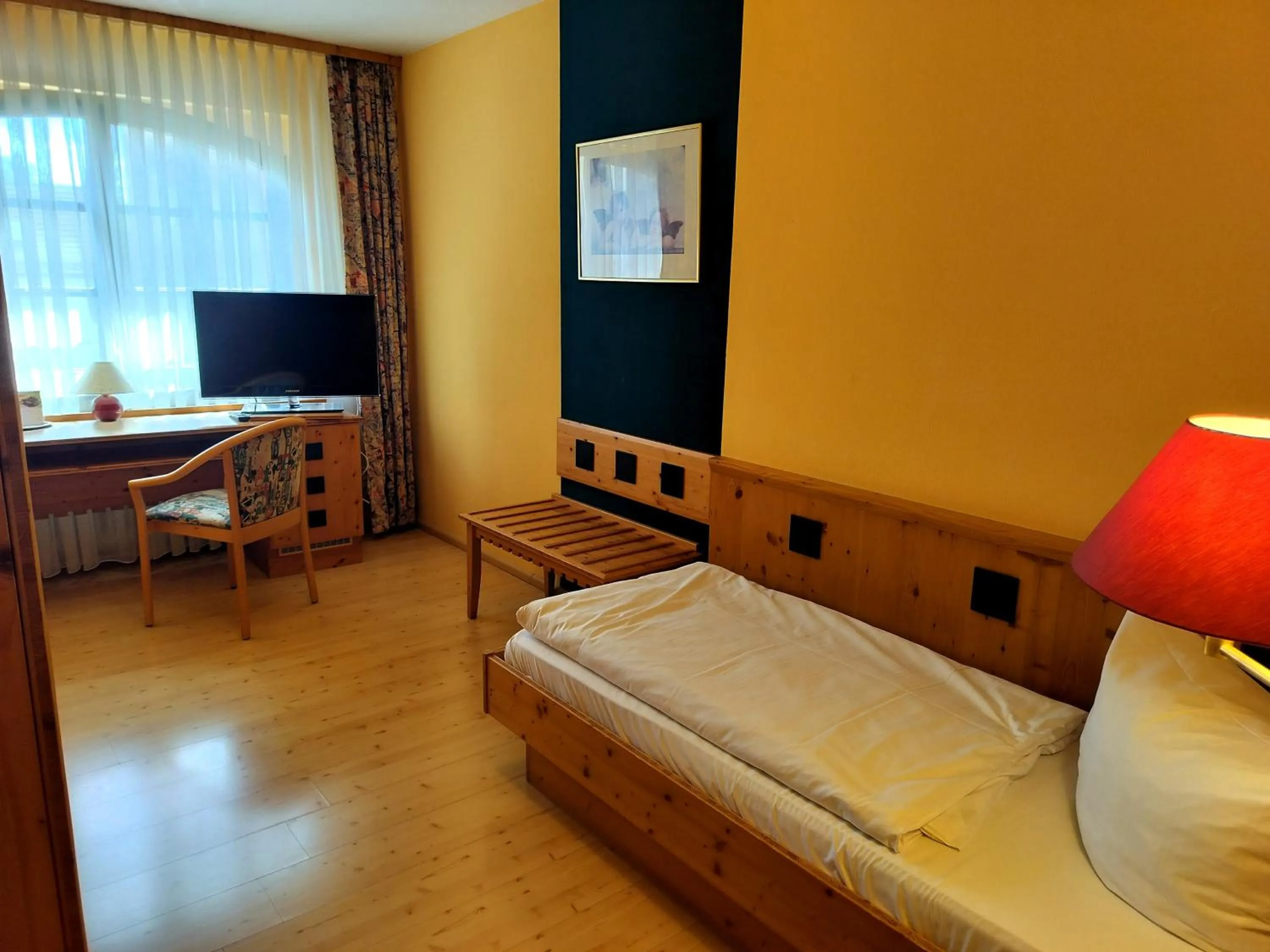 Photo of the whole room, Bed in Hotel Hirsch