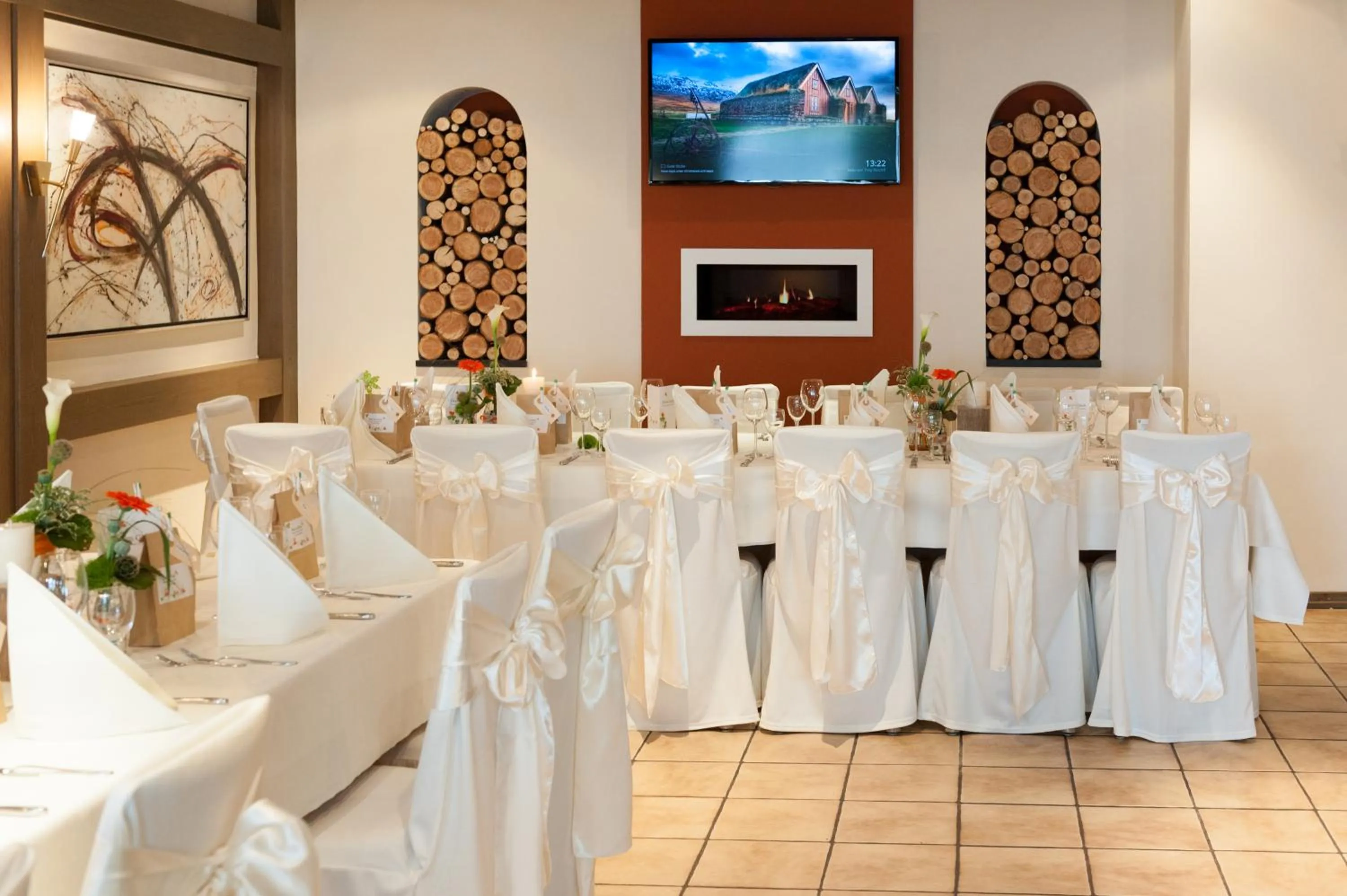 Restaurant/places to eat in Hotel Hirsch