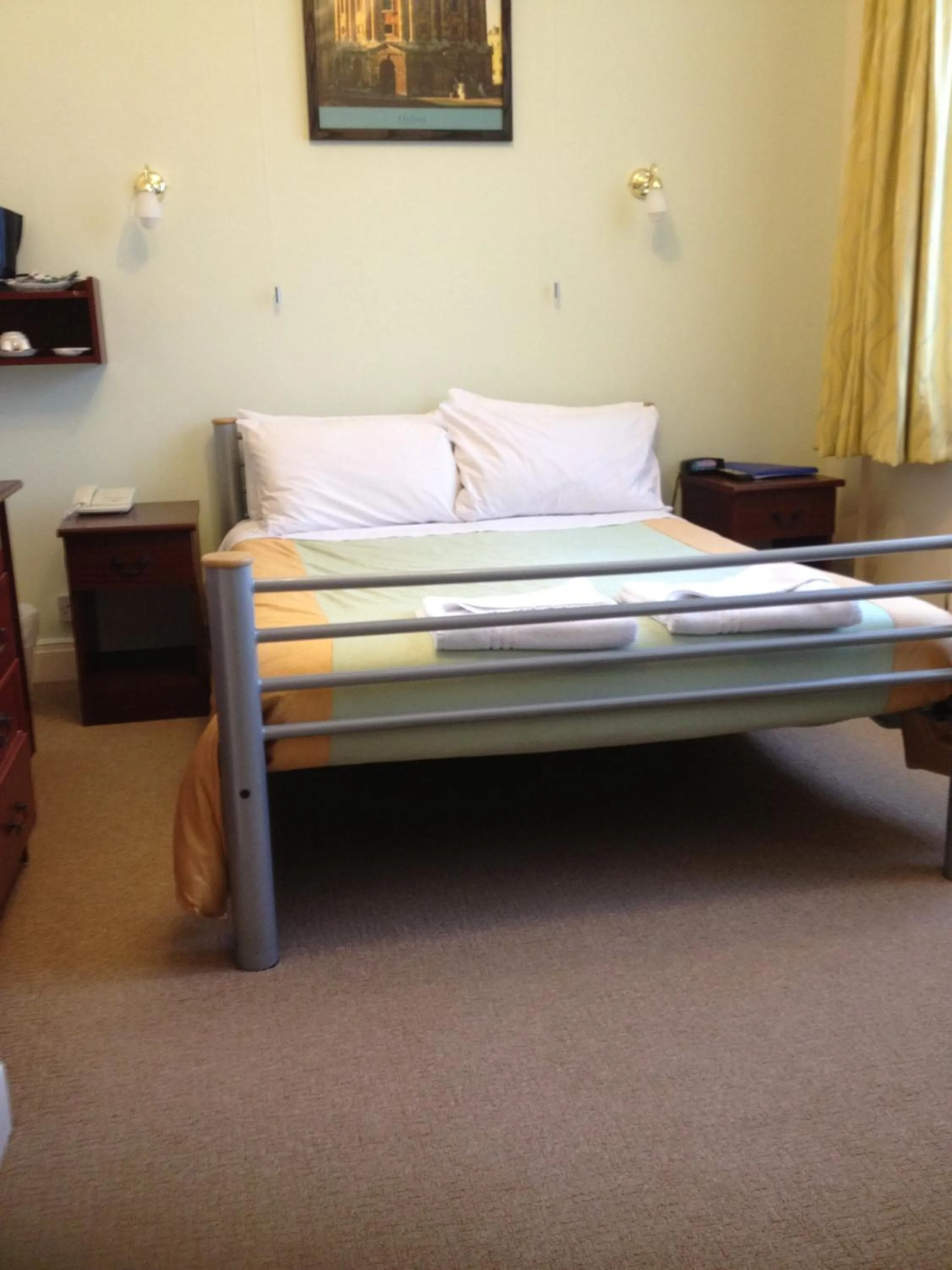 Photo of the whole room, Seating Area in Green Gables Guest House