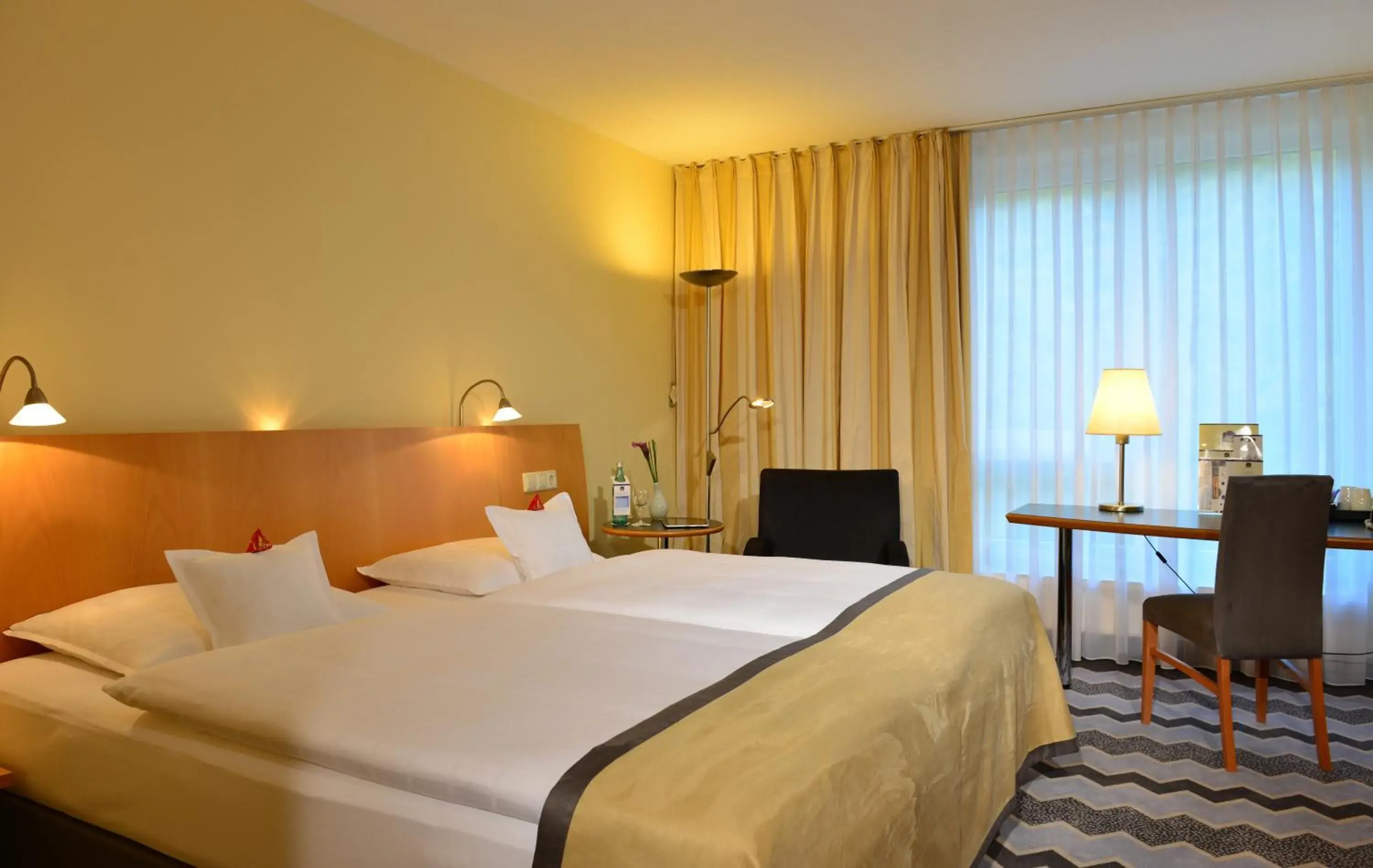 Business Double Room - Annex in Best Western Premier Parkhotel Kronsberg Business Double Room - Annex in Best Western Premier Parkhotel Kronsberg