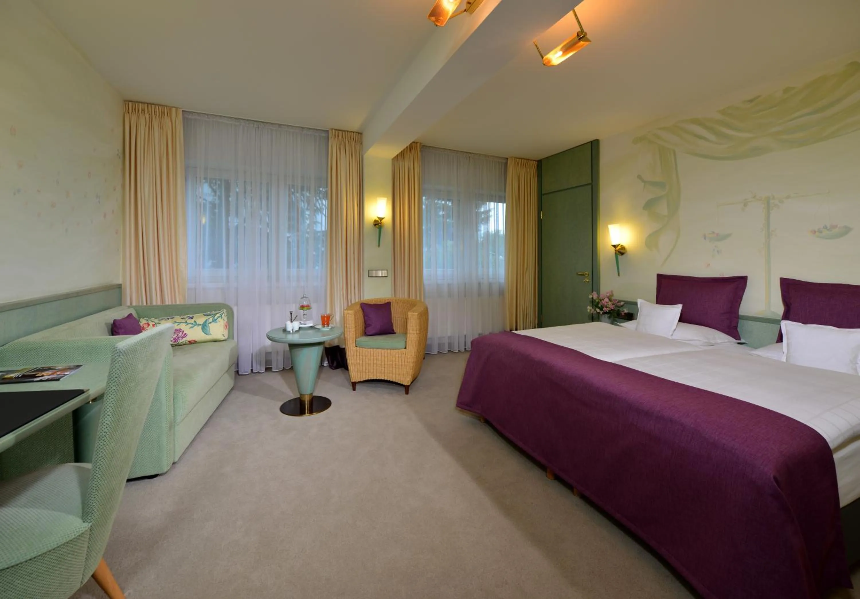 Photo of the whole room, Bed in Best Western Premier Parkhotel Kronsberg