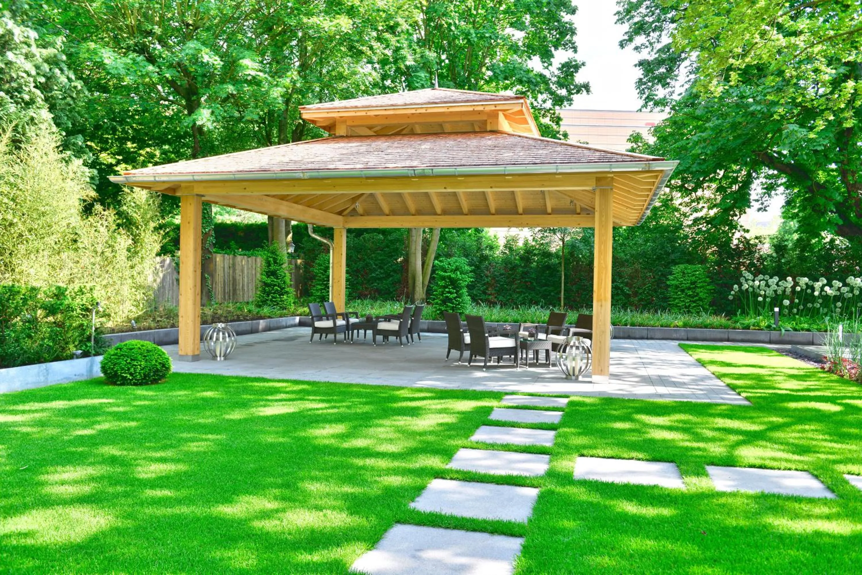 Garden in Best Western Premier Parkhotel Kronsberg