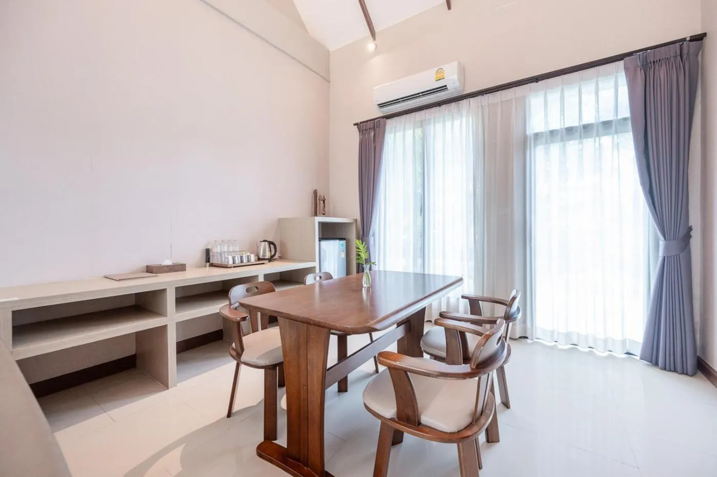 Kitchen or kitchenette, Bed in At Rice Resort