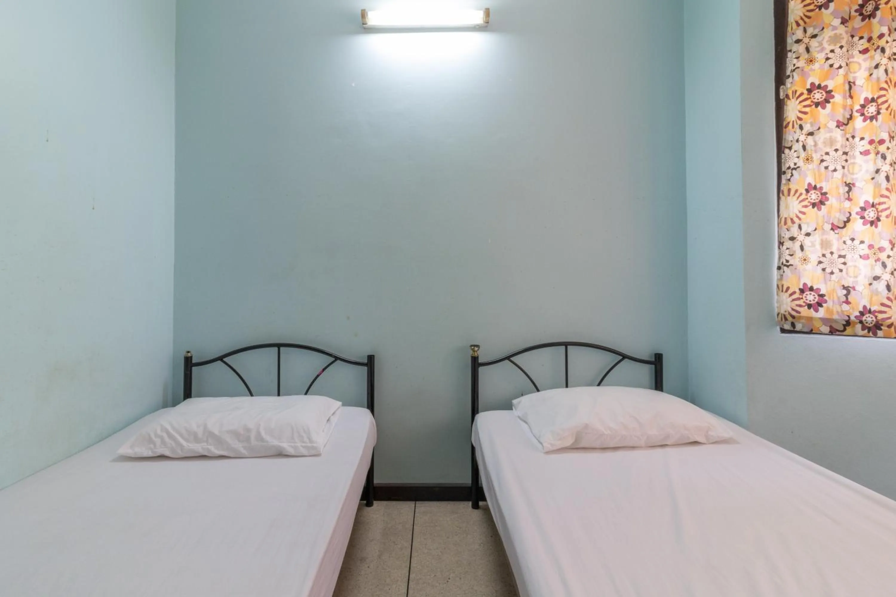 Bed in 7 Holder Guesthouse