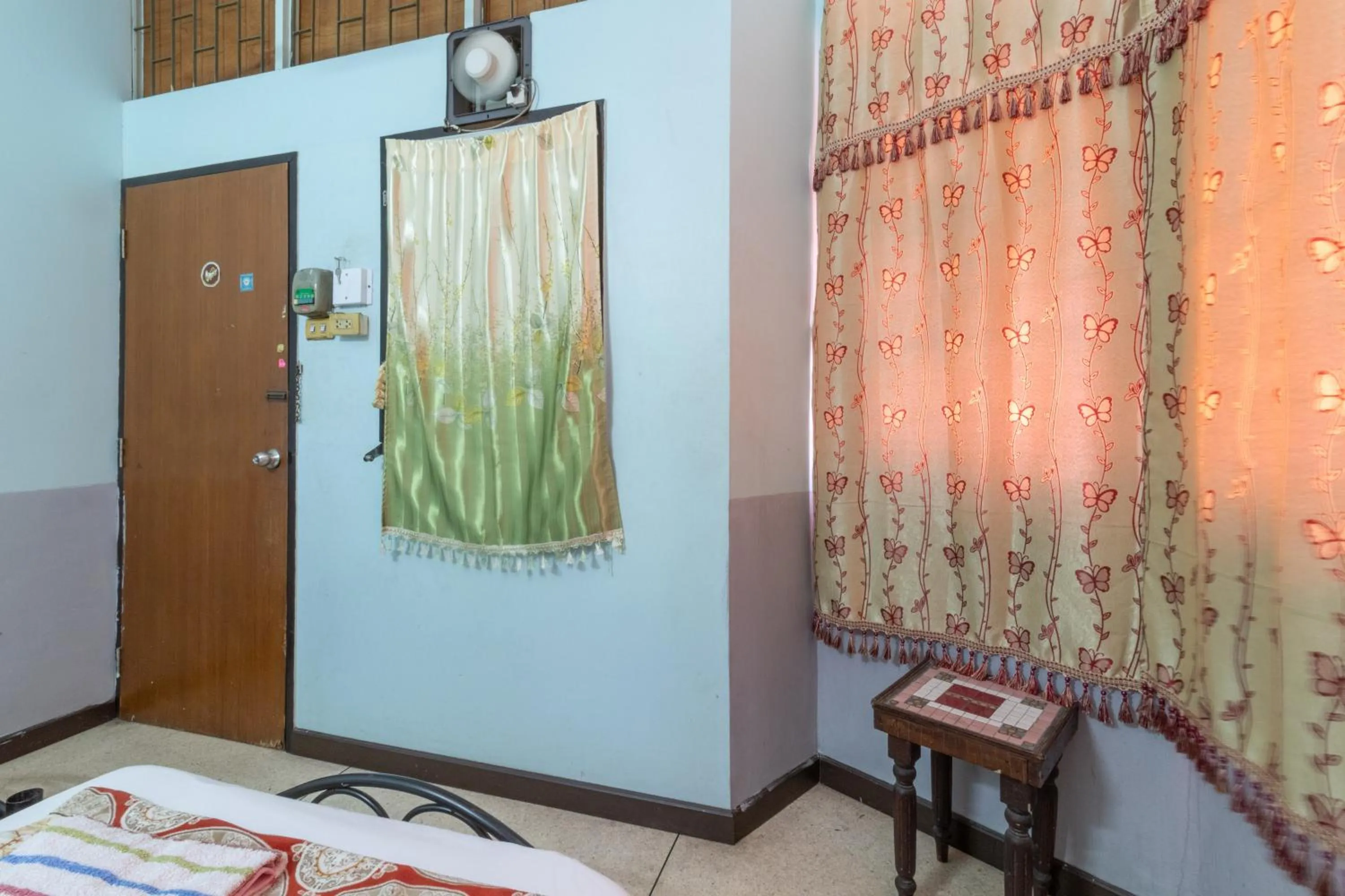 Bed in 7 Holder Guesthouse