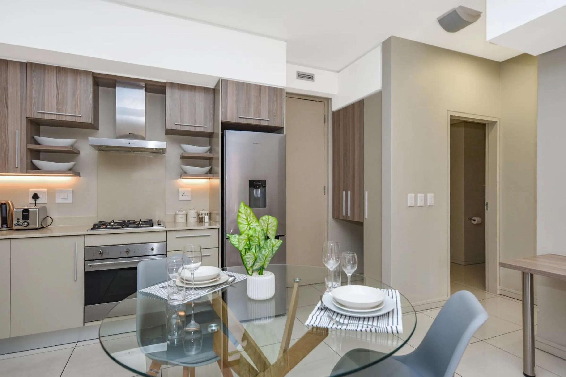 Kitchen or kitchenette in Easy Stay - The Tyrwhitt Rosebank