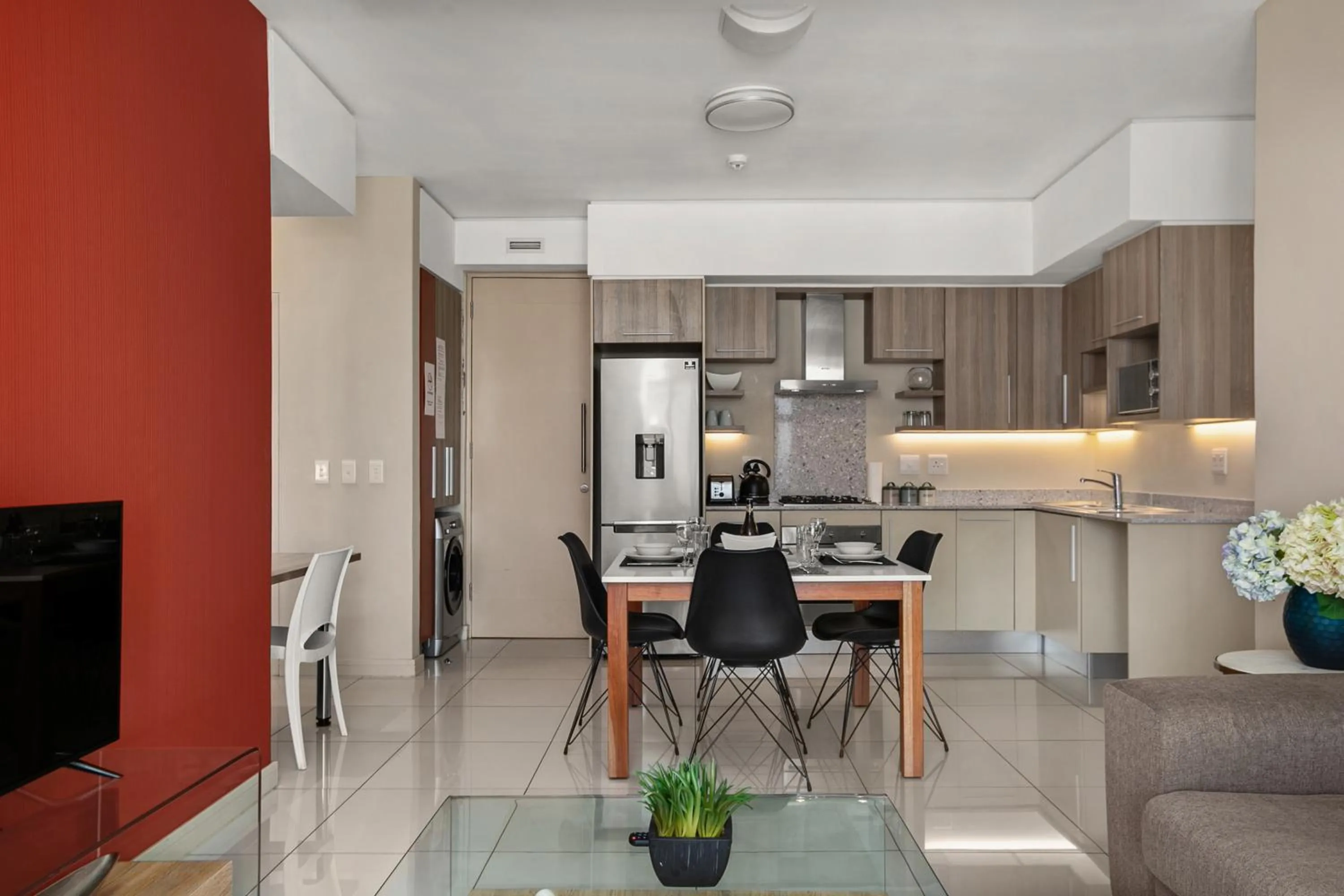 Kitchen or kitchenette in Easy Stay - The Tyrwhitt Rosebank