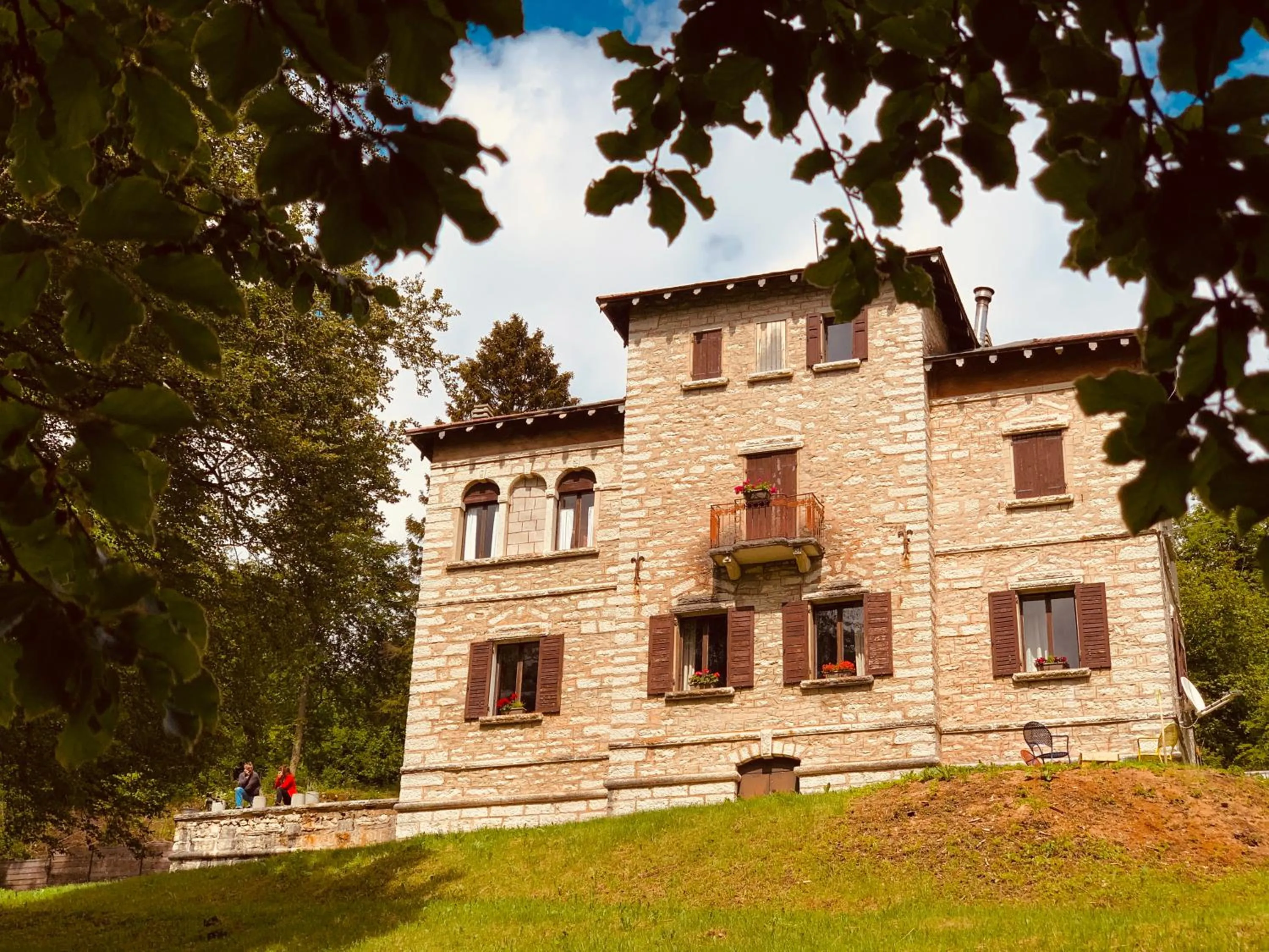 Property building in Giulio Mountain B&B