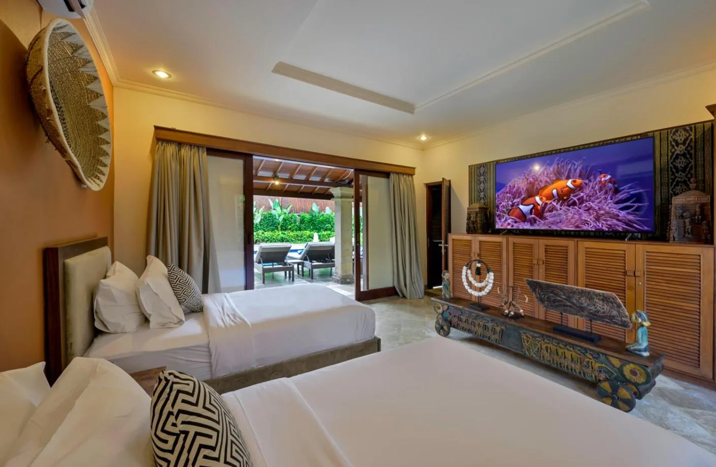 Bedroom, Bed in Villa Deh Simba at Oberoi