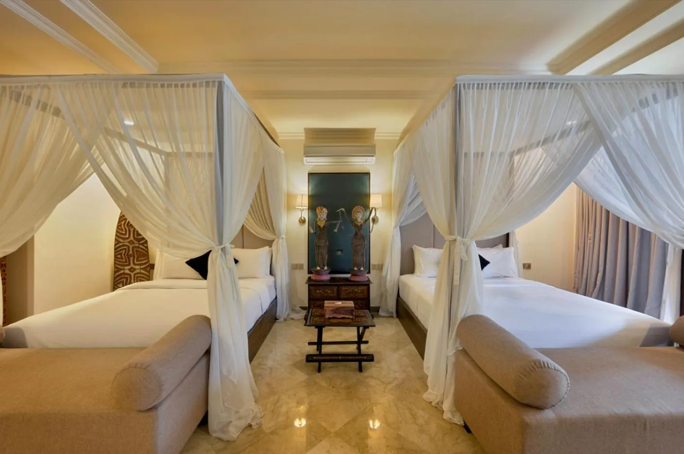 Bedroom, Bed in Villa Deh Simba at Oberoi