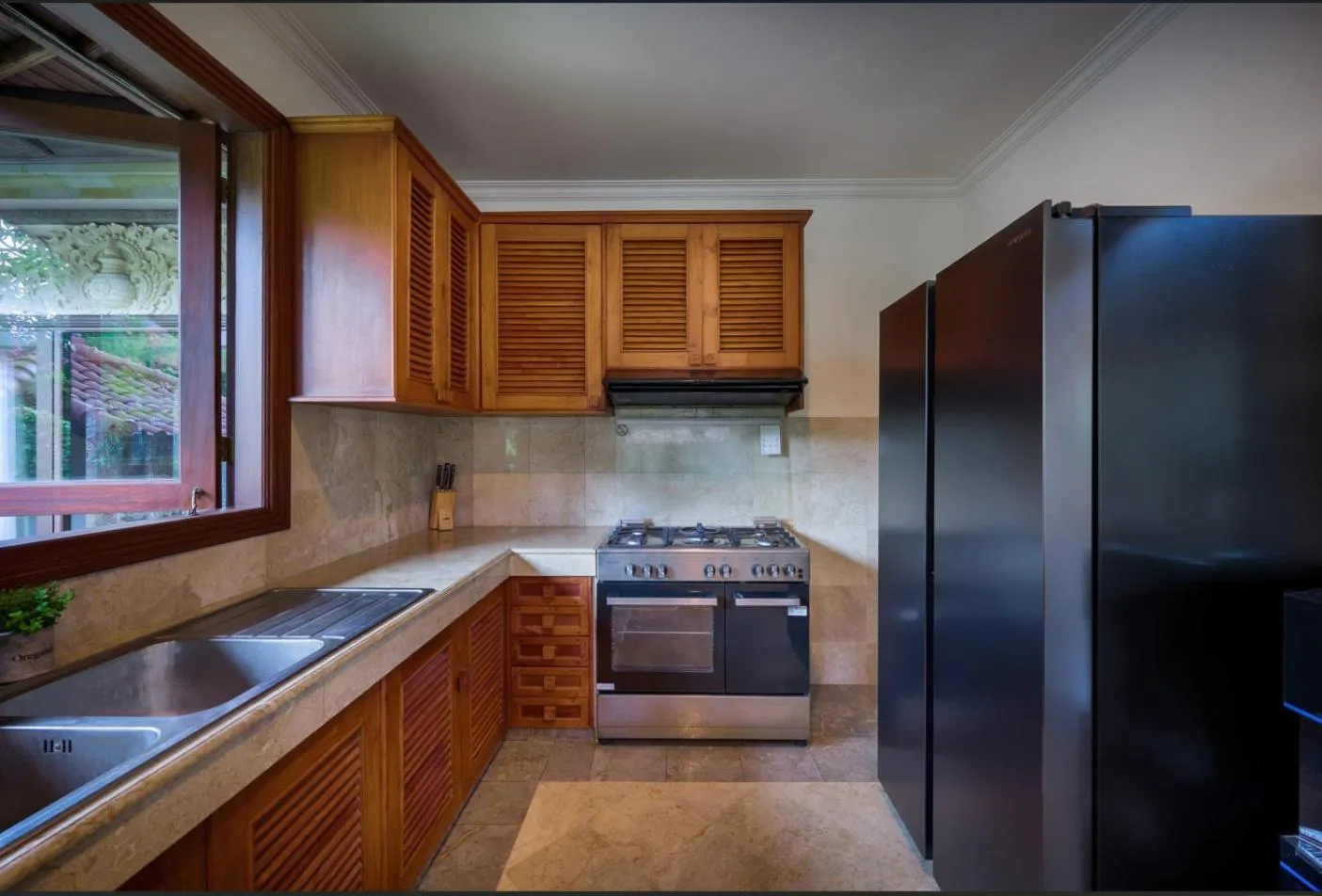 kitchen in Villa Deh Simba at Oberoi