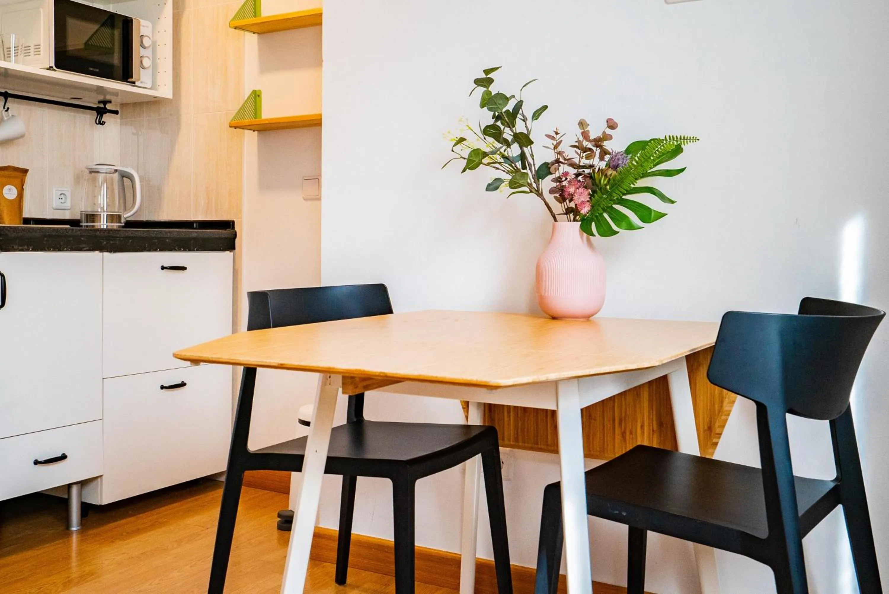 Kitchen or kitchenette in Smartr Madrid Gran Via 47