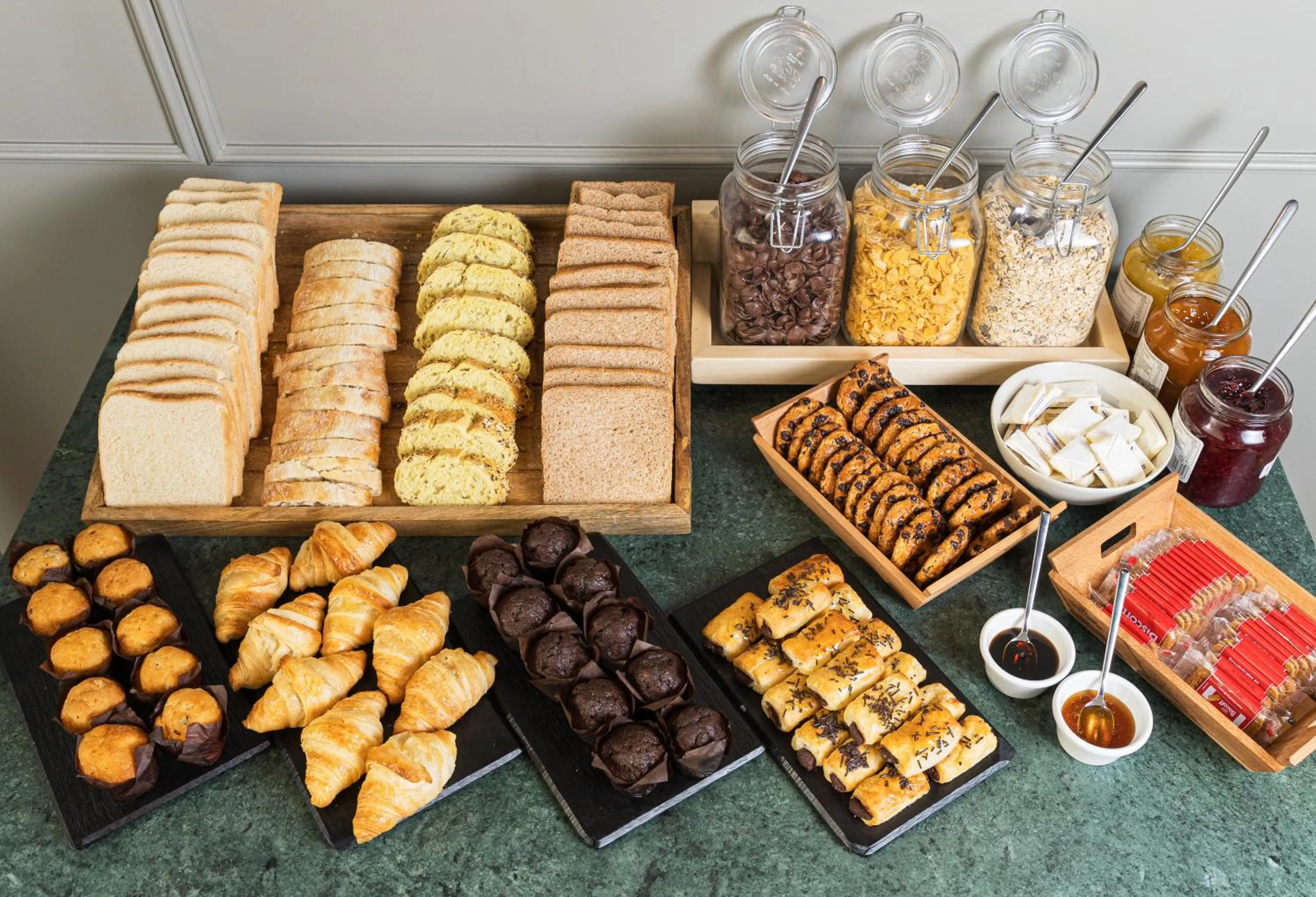 Restaurant/places to eat in Smartr Madrid Gran Via 47