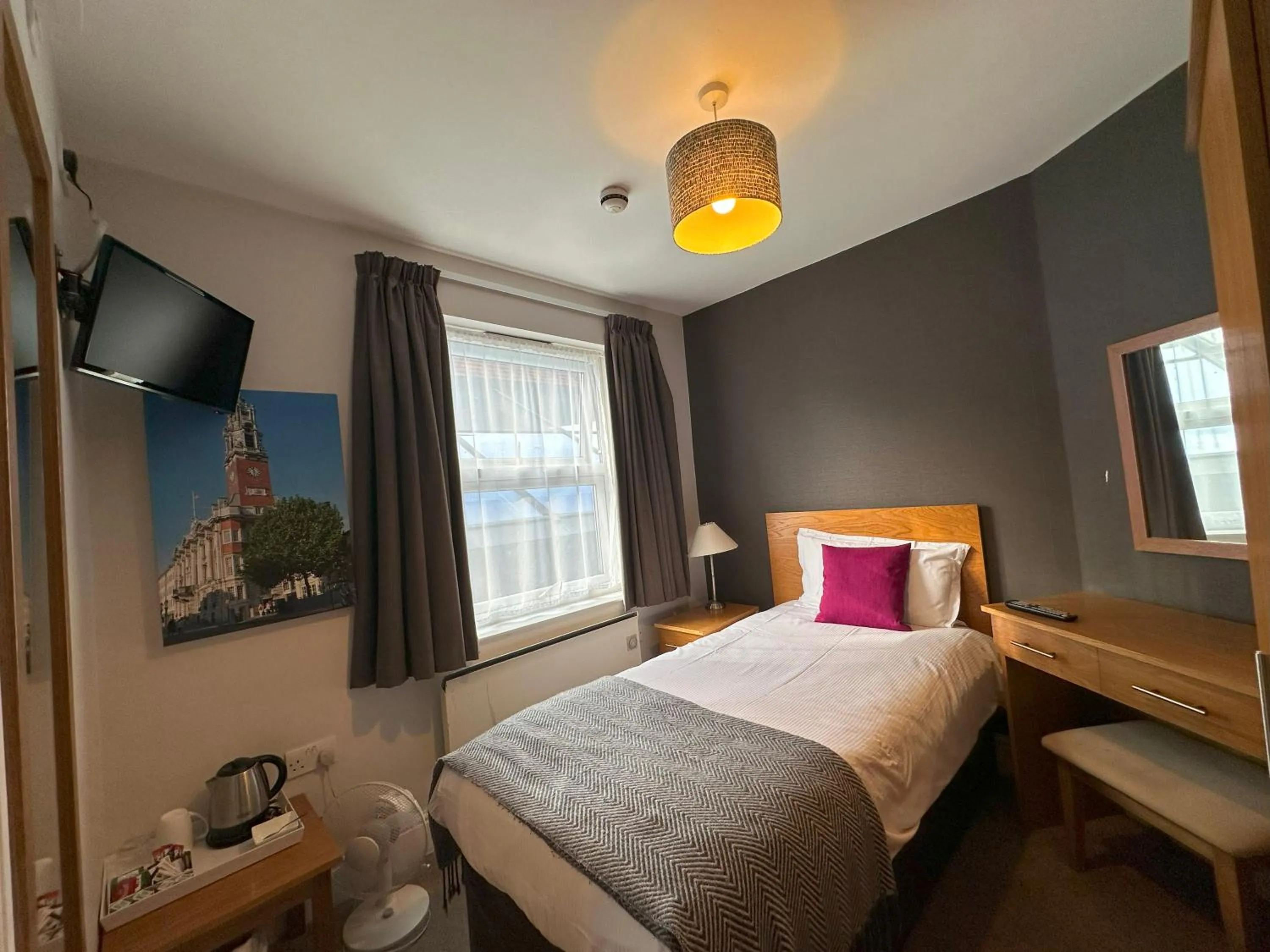 Bedroom, Bed in The North Hill Hotel