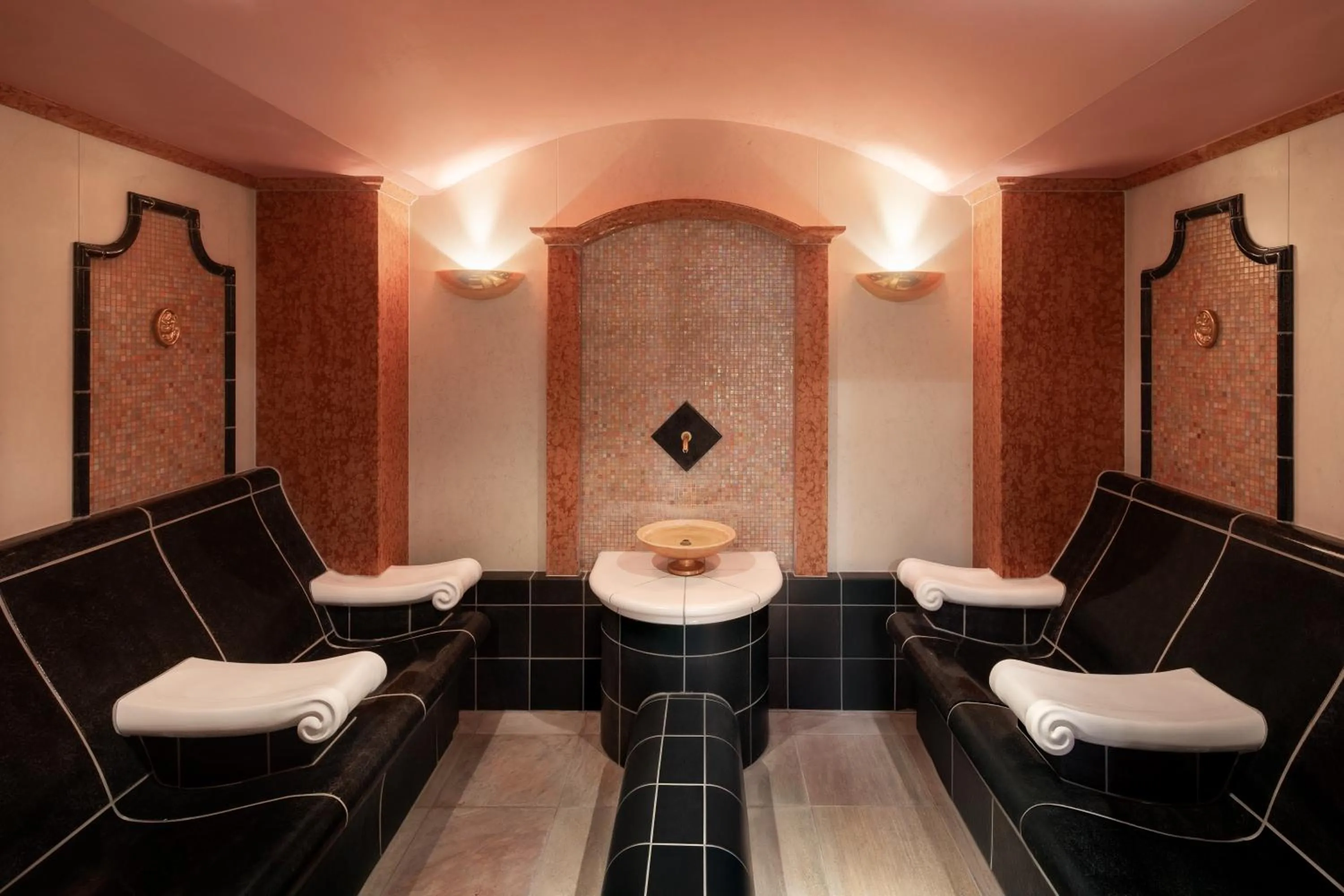 Spa and wellness centre/facilities in Hotel Fürstenhof Bad Bertrich