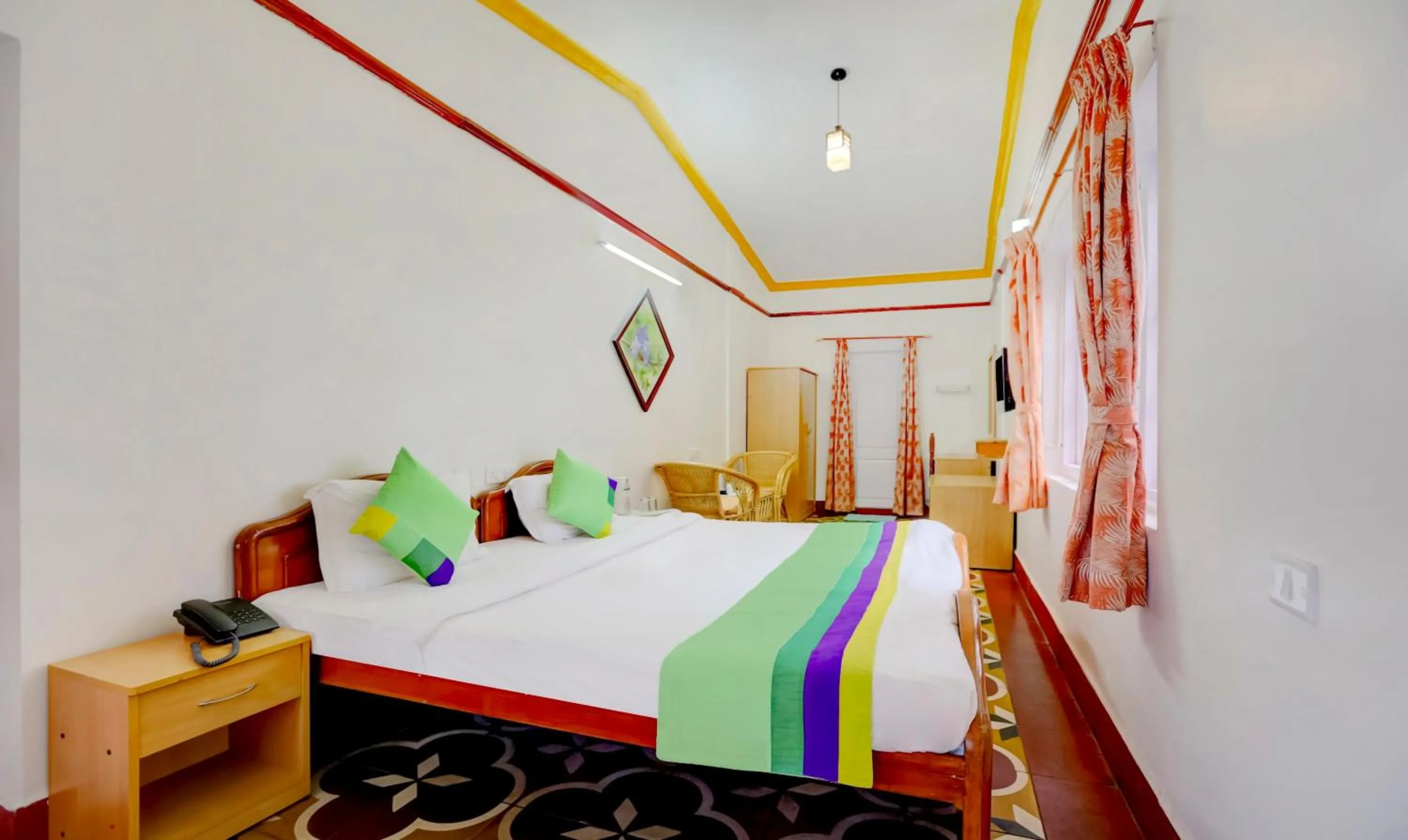 Bedroom, Bed in Treebo Atithi Bhavan, 1 Km From Ooty Lake