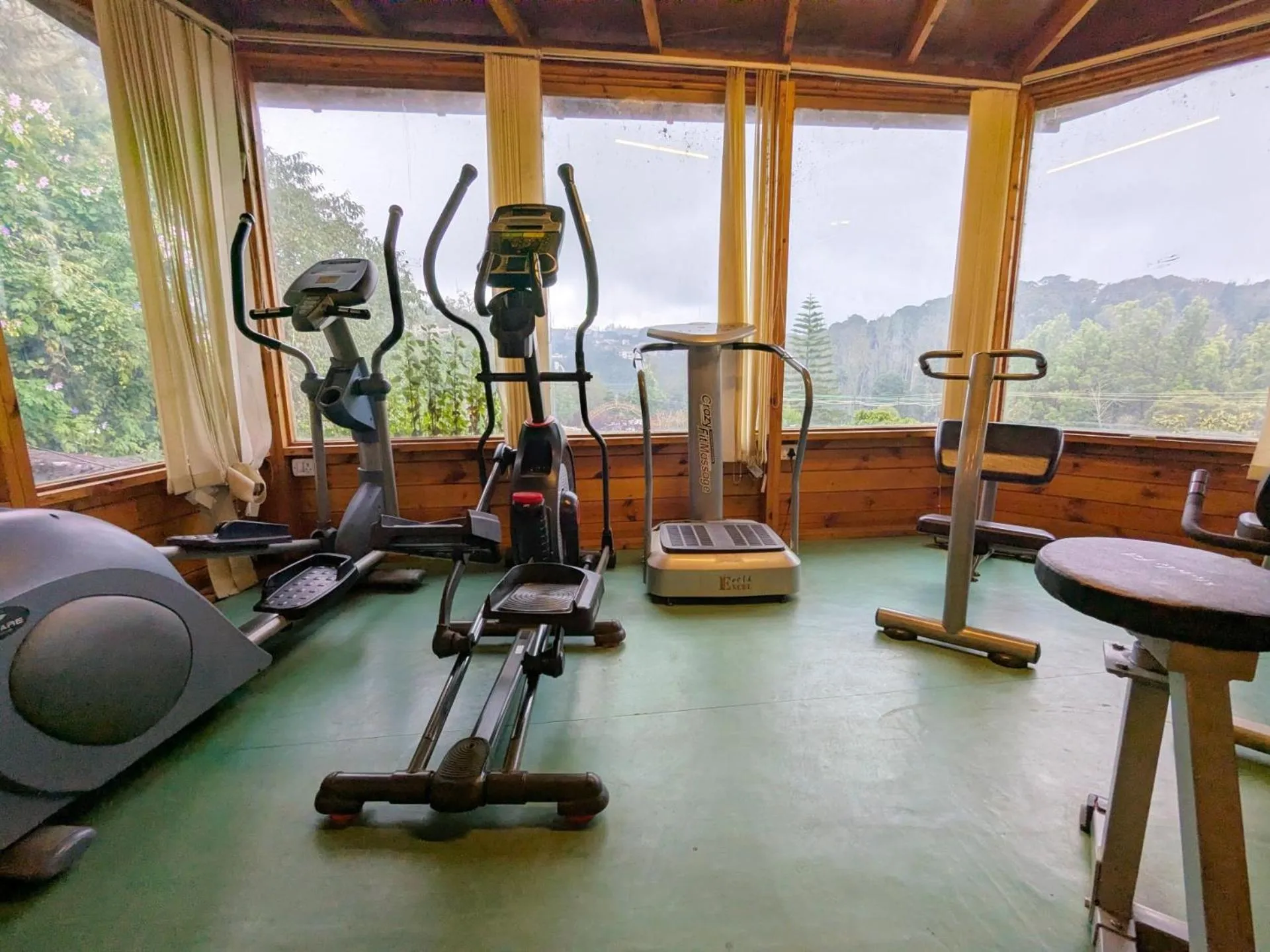 Treebo Atithi Bhavan, 1 Km From Ooty Lake